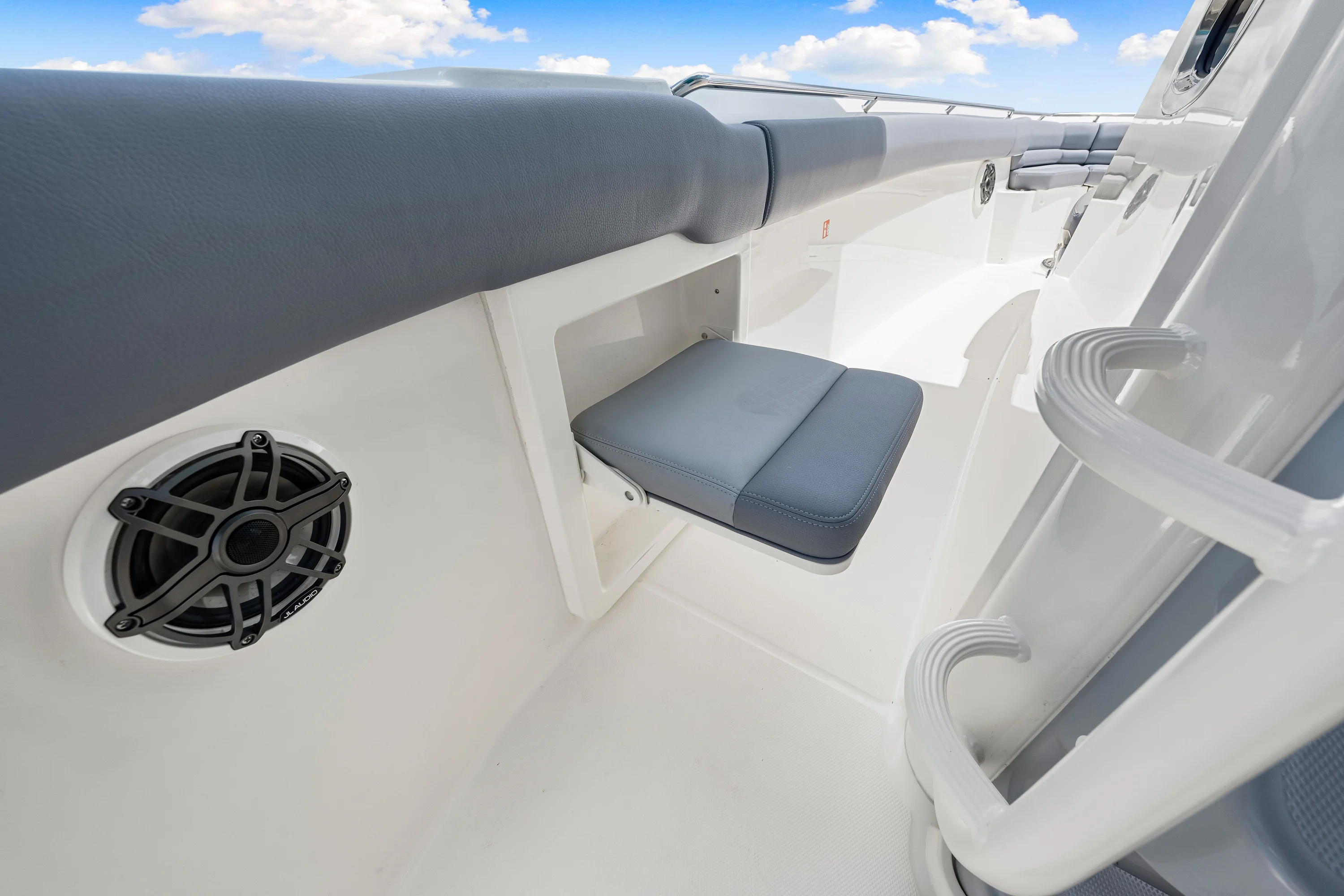 2026 Boston Whaler 330 Outrage Image Thumbnail #19