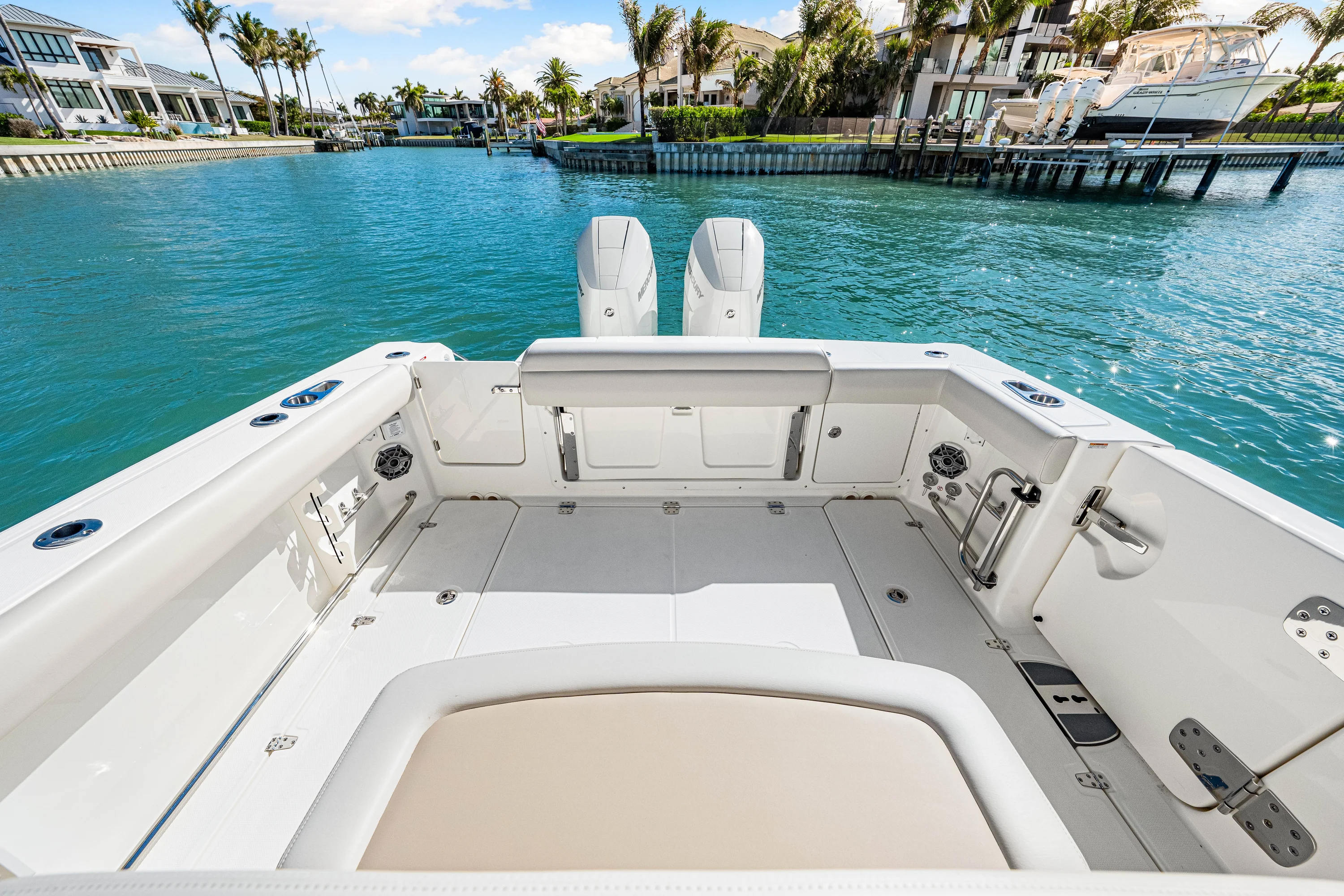 2026 Boston Whaler 330 Outrage Image Thumbnail #26