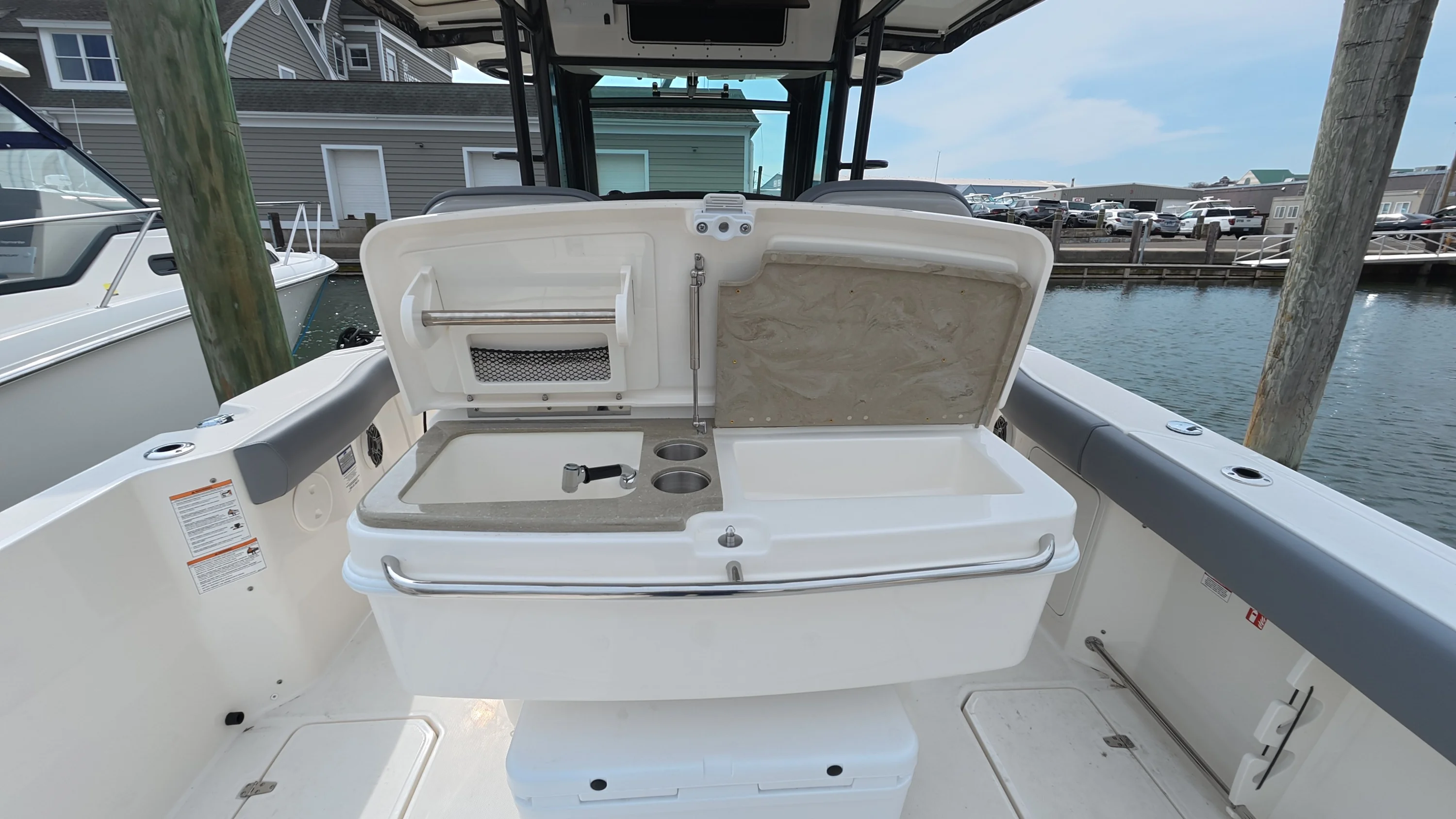 2026 Boston Whaler 330 Outrage Image Thumbnail #12