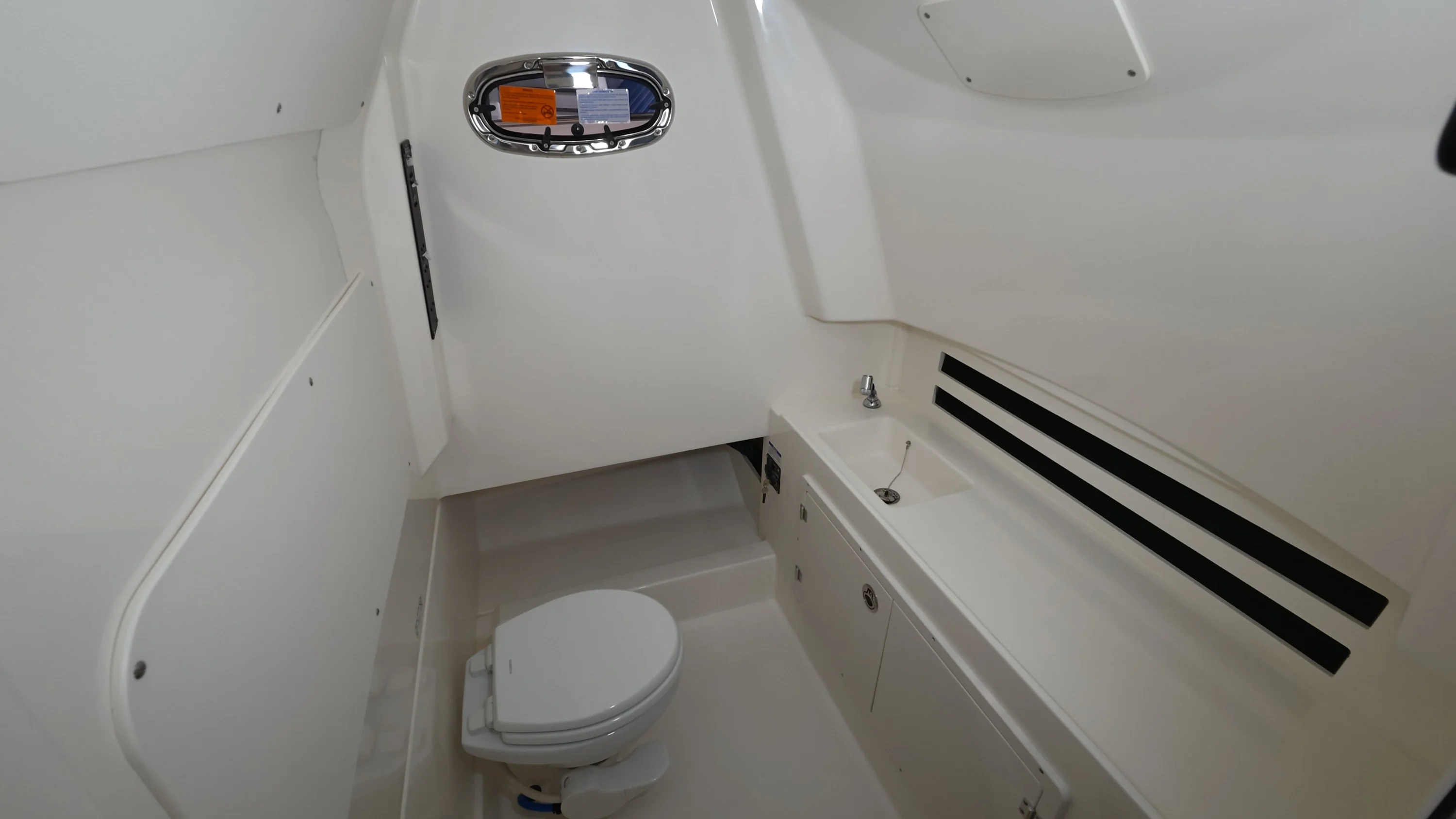 2026 Boston Whaler 330 Outrage Image Thumbnail #32