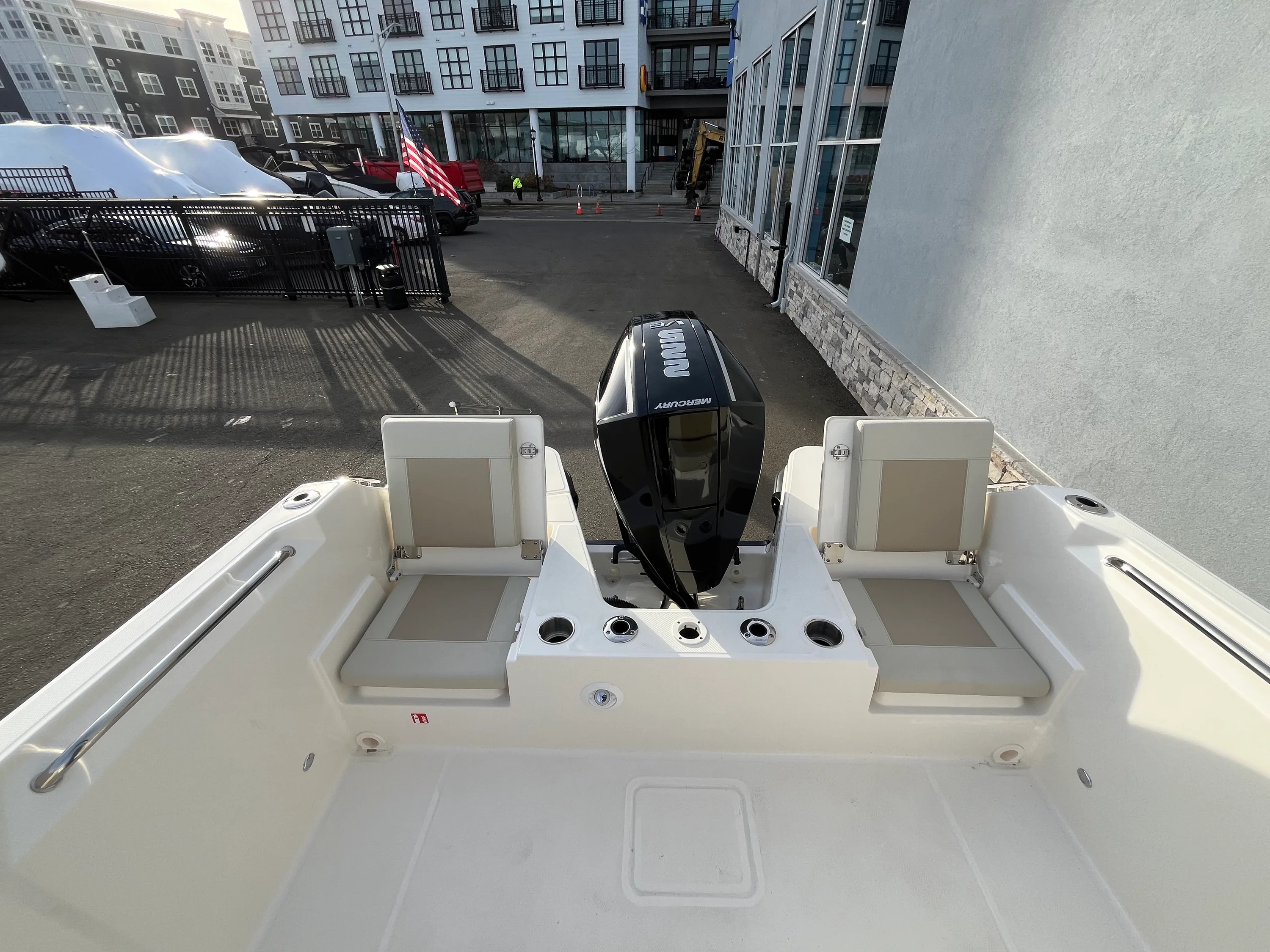 2026 Boston Whaler 210 Vantage Image Thumbnail #4