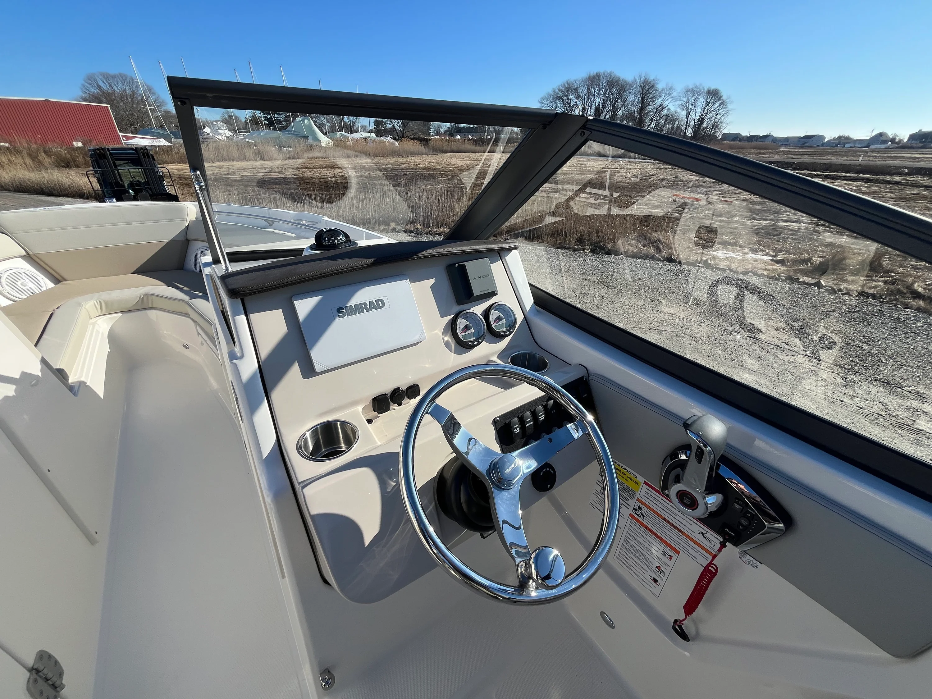2026 Boston Whaler 210 Vantage Image Thumbnail #12