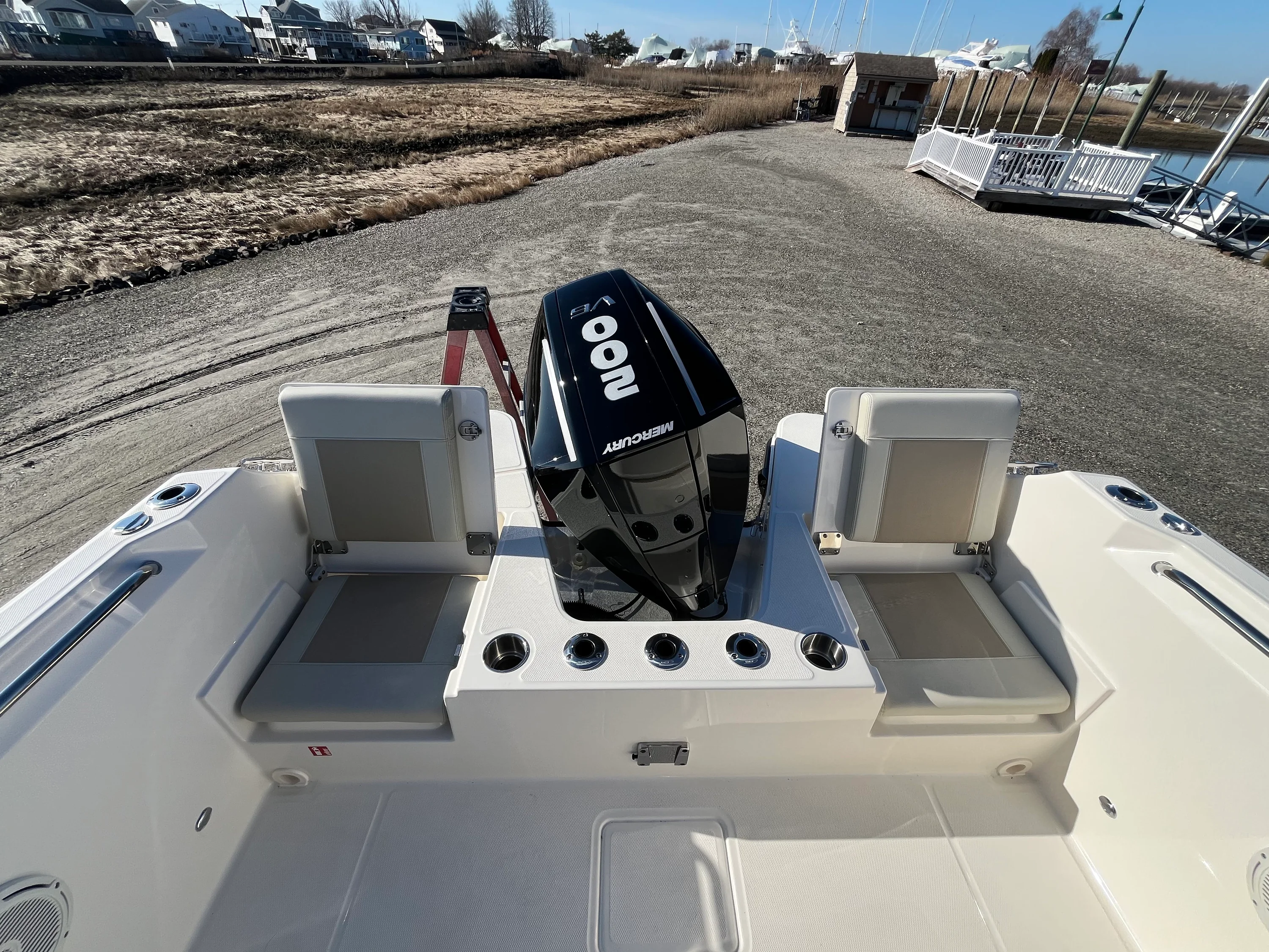 2026 Boston Whaler 210 Vantage Image Thumbnail #3