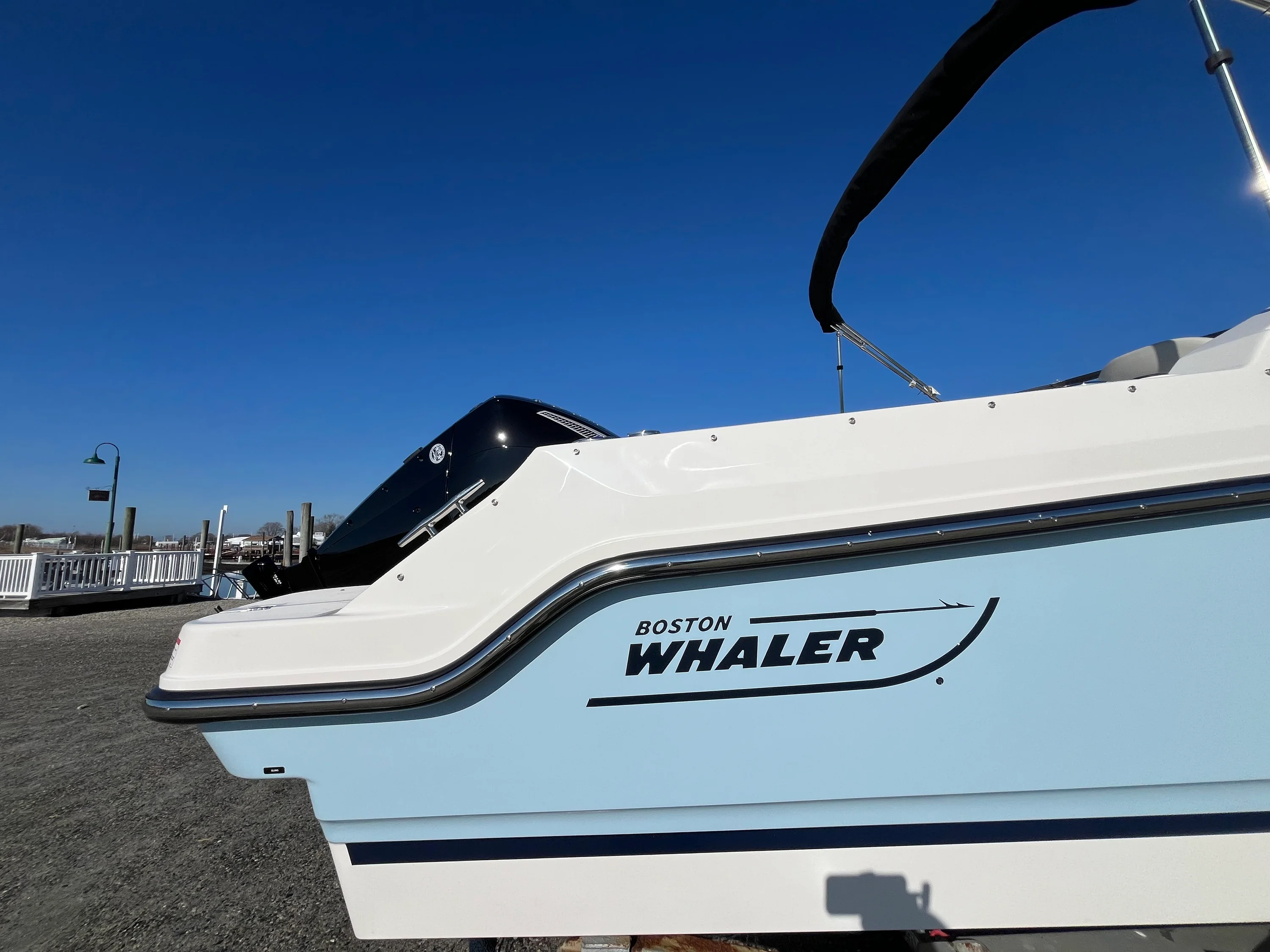 2026 Boston Whaler 210 Vantage Image Thumbnail #15
