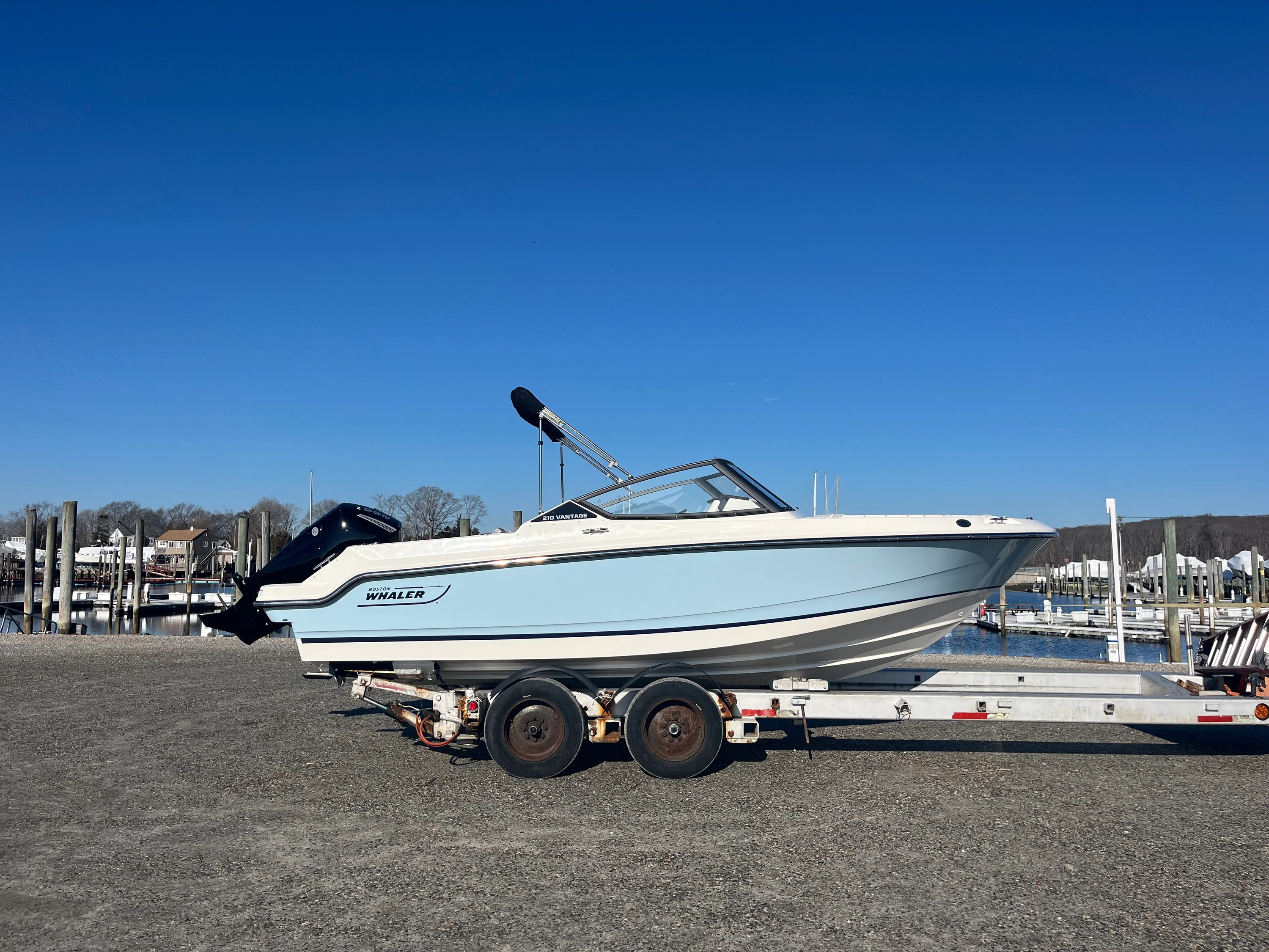 2026 Boston Whaler 210 Vantage Image Thumbnail #0