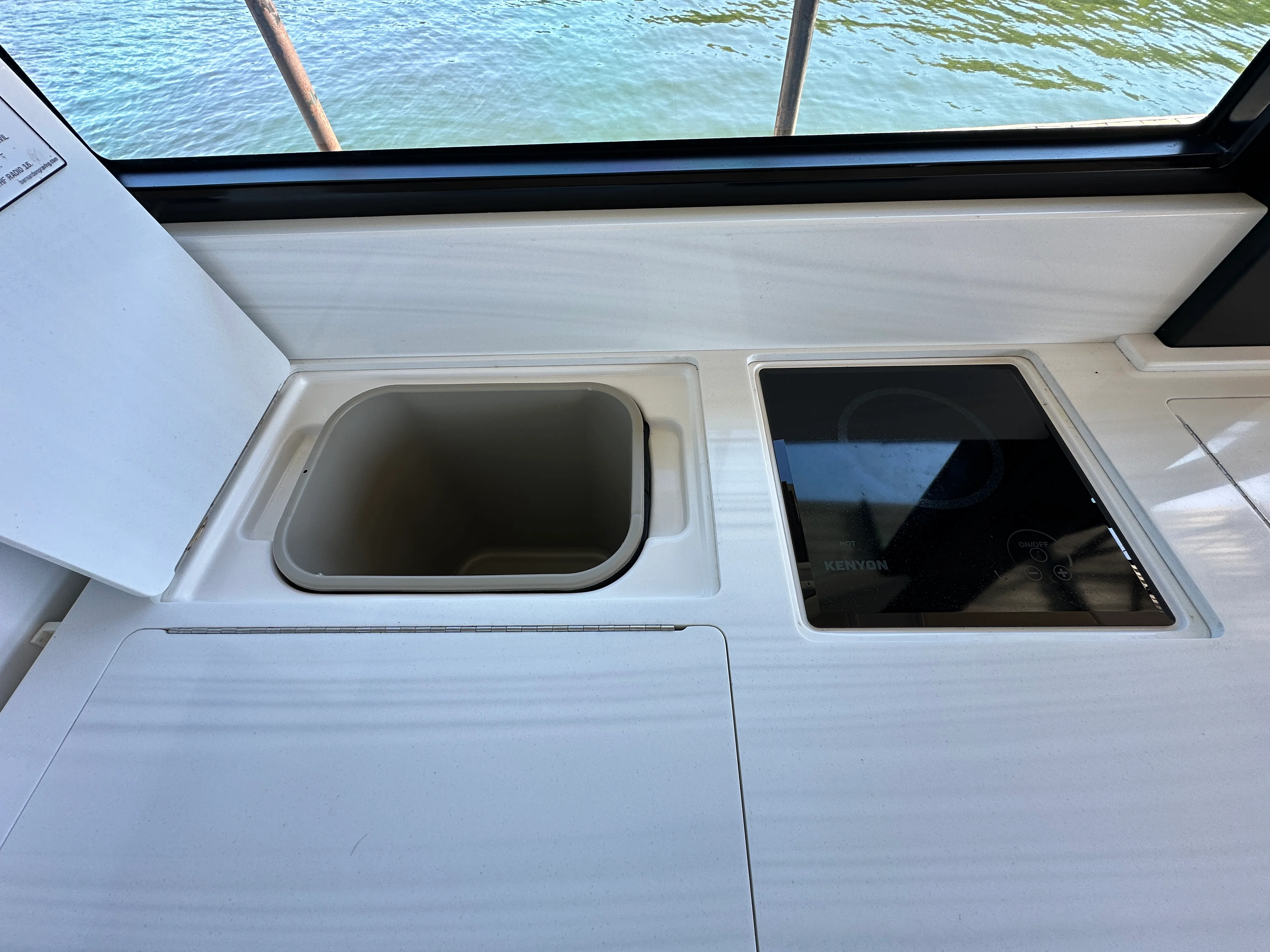 2022 Regal 36 Grande Coupe Image Thumbnail #18