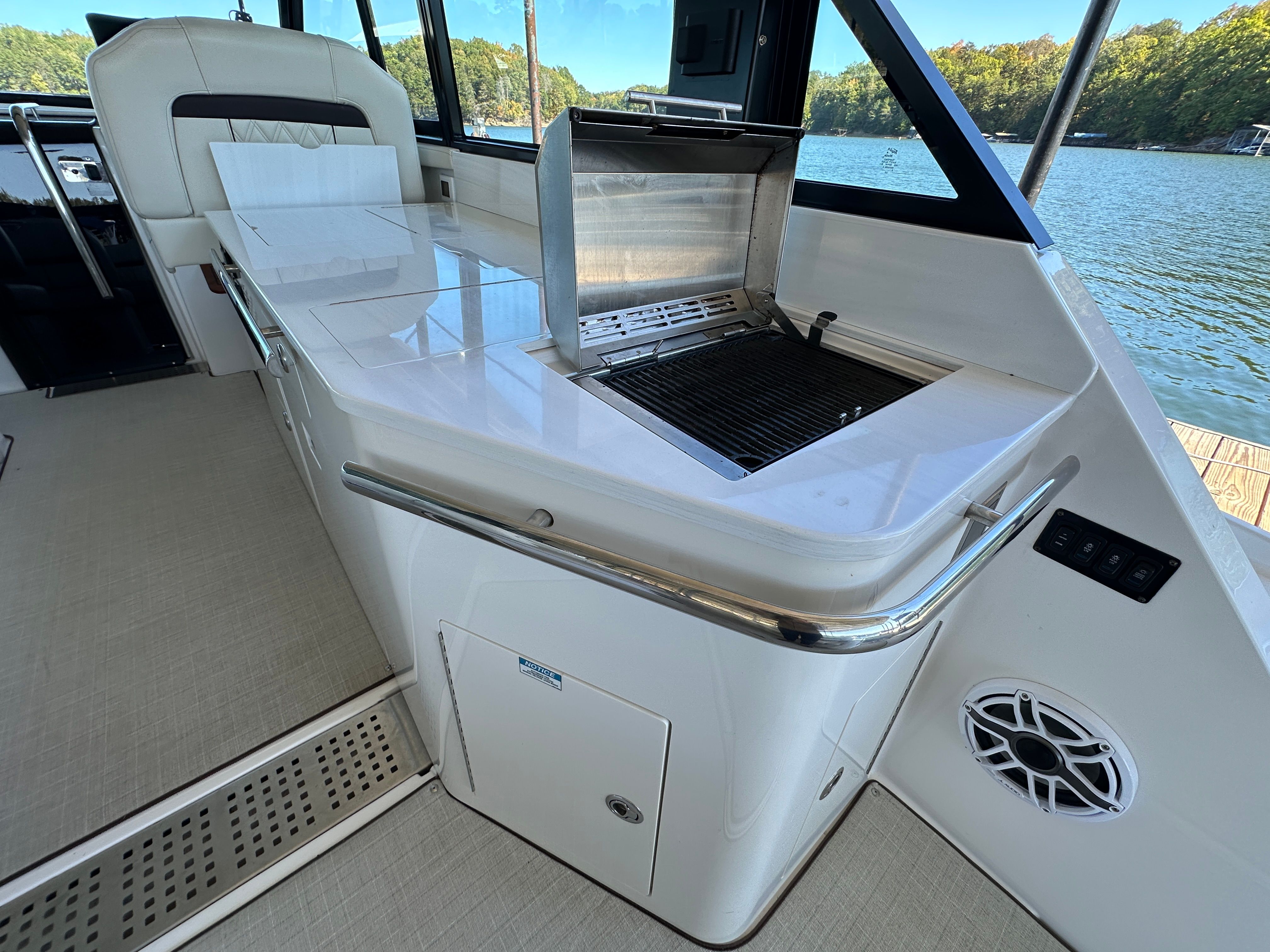 2022 Regal 36 GRAND COUPE Image Thumbnail #10