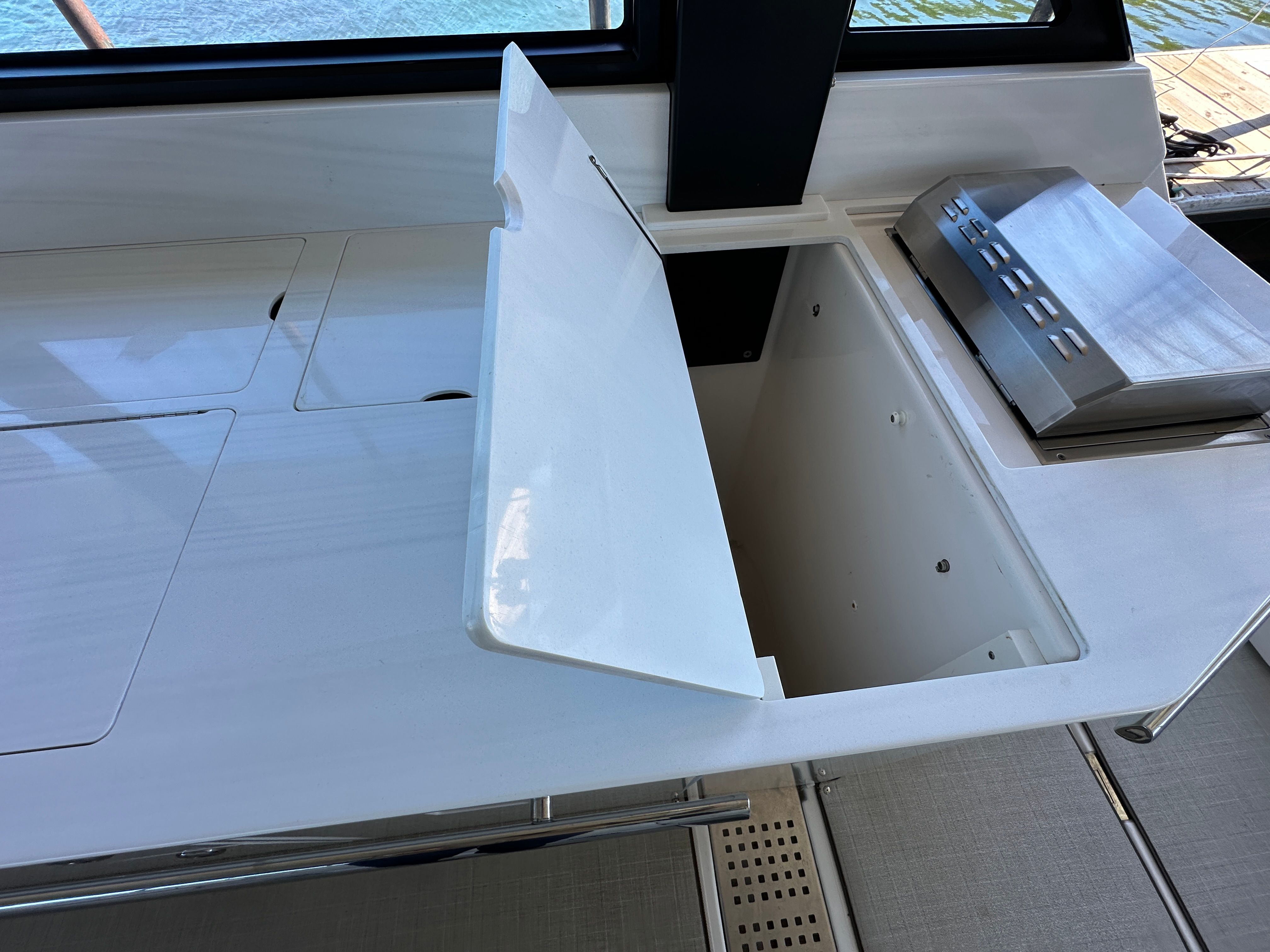 2022 Regal 36 GRAND COUPE Image Thumbnail #19