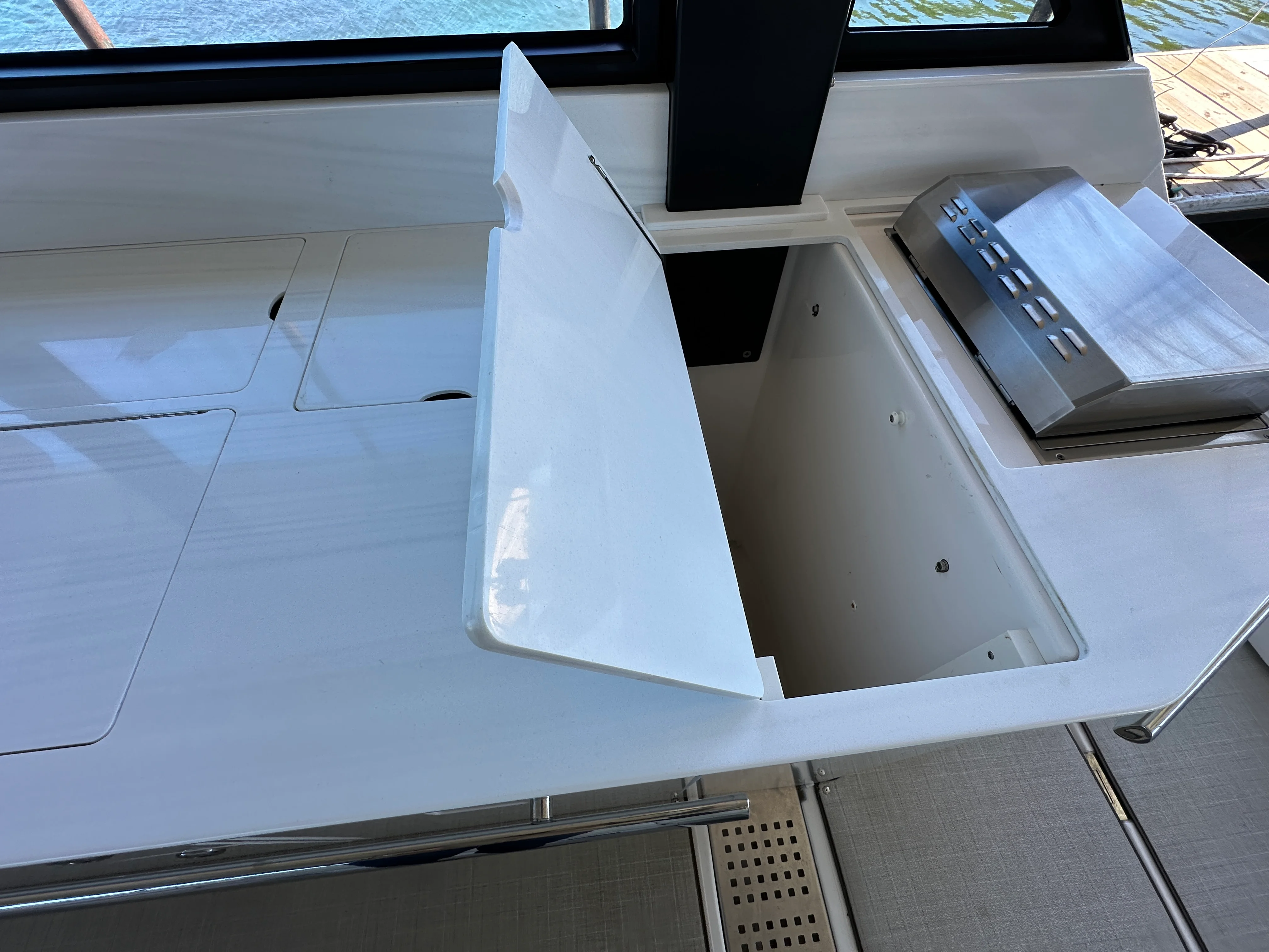 2022 Regal 36 Grande Coupe Image Thumbnail #19