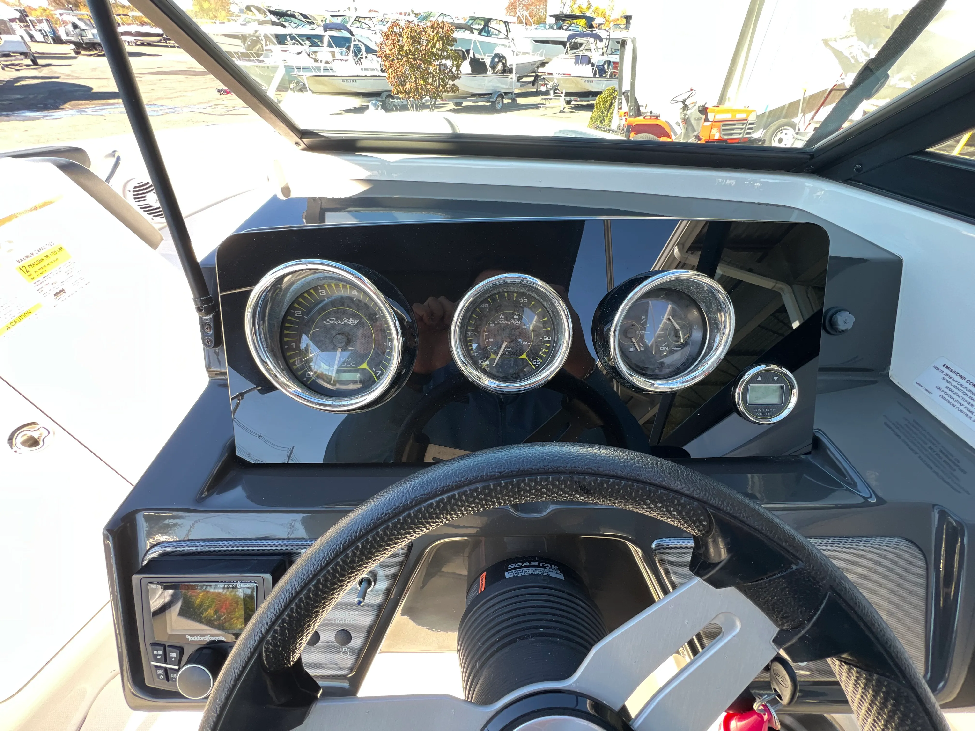 2018 Sea Ray SPX 210 OB Image Thumbnail #13