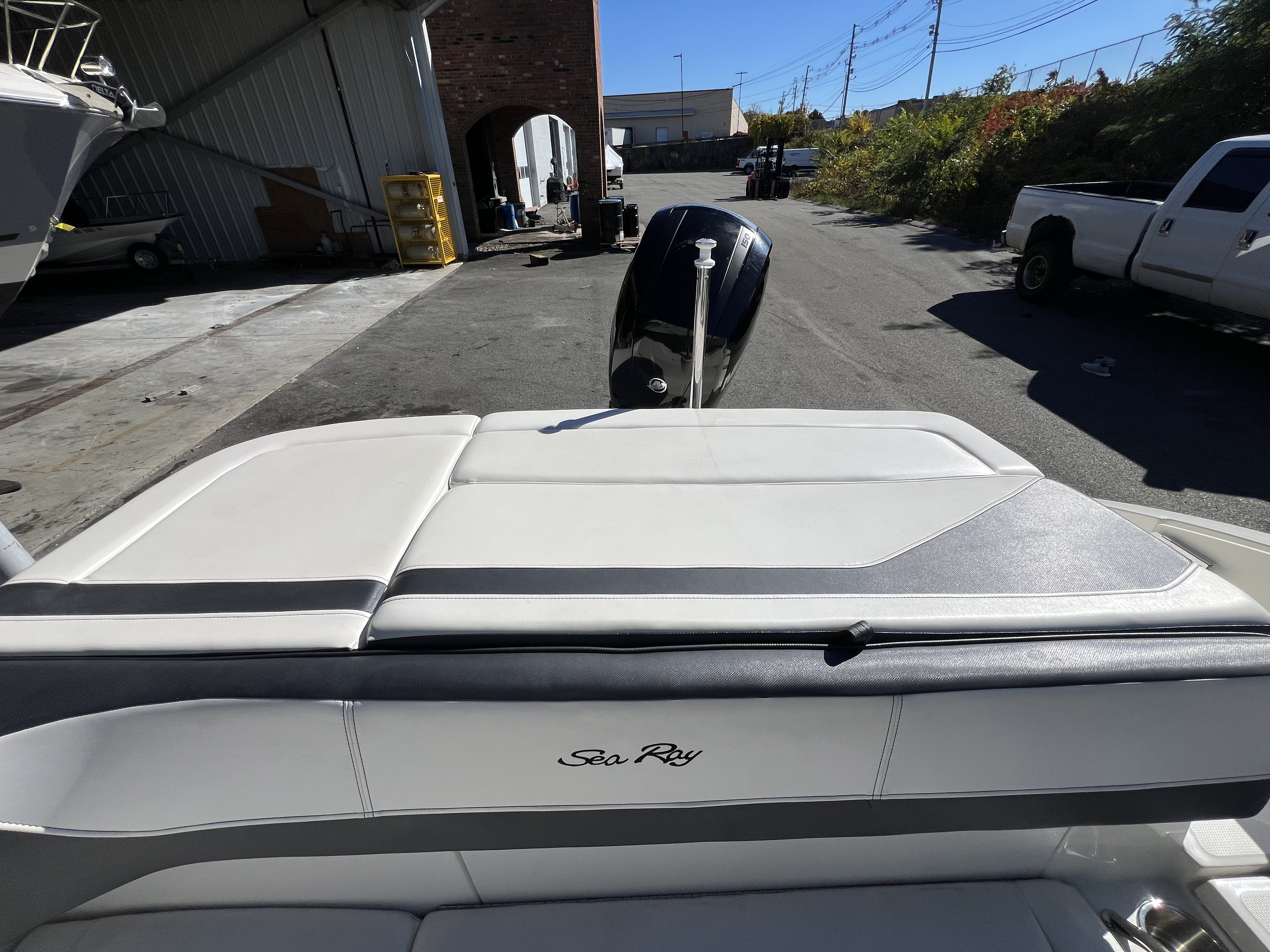 2018 Sea Ray SPX 210 OB Image Thumbnail #7