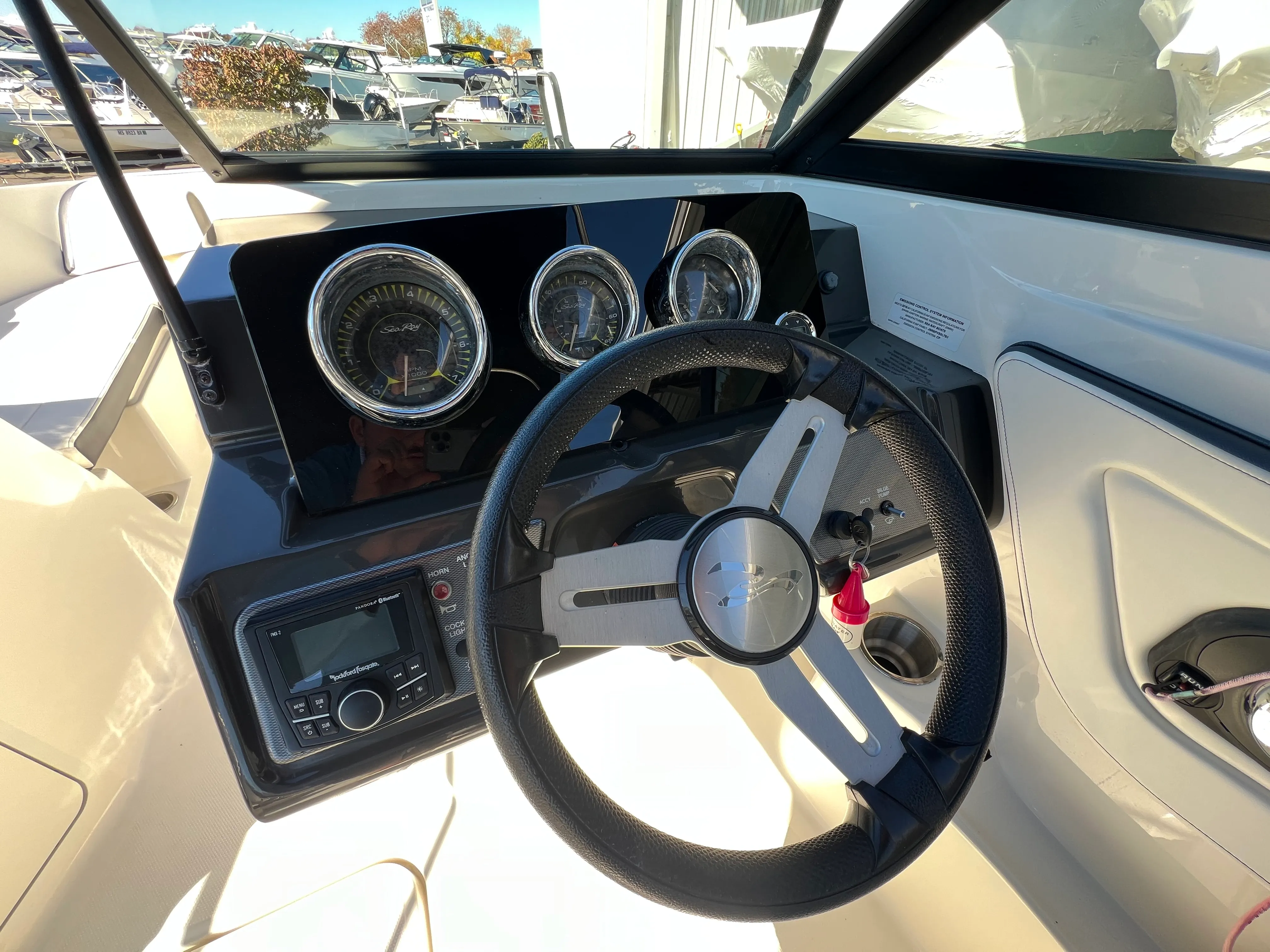 2018 Sea Ray SPX 210 OB Image Thumbnail #12