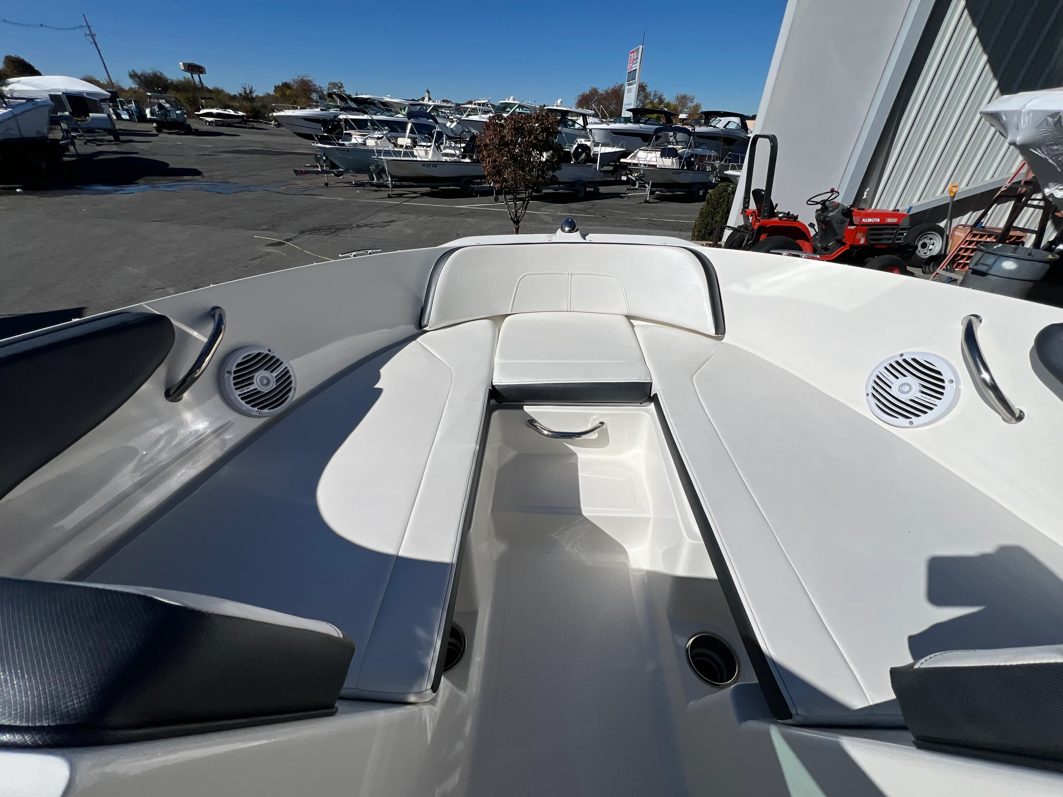 2018 Sea Ray SPX 210 OB Image Thumbnail #14