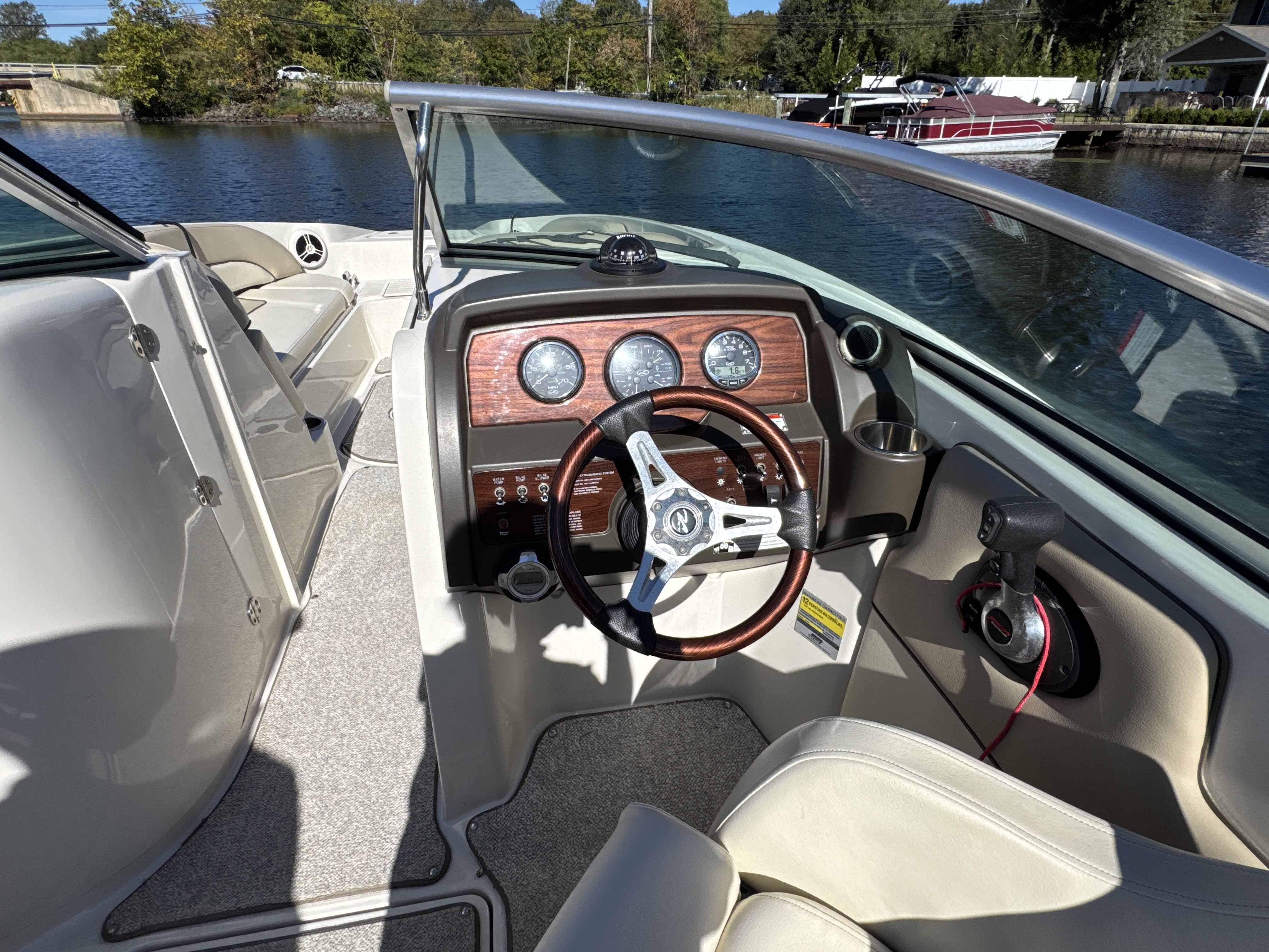 2009 Sea Ray 260 SUNDECK Image Thumbnail #8