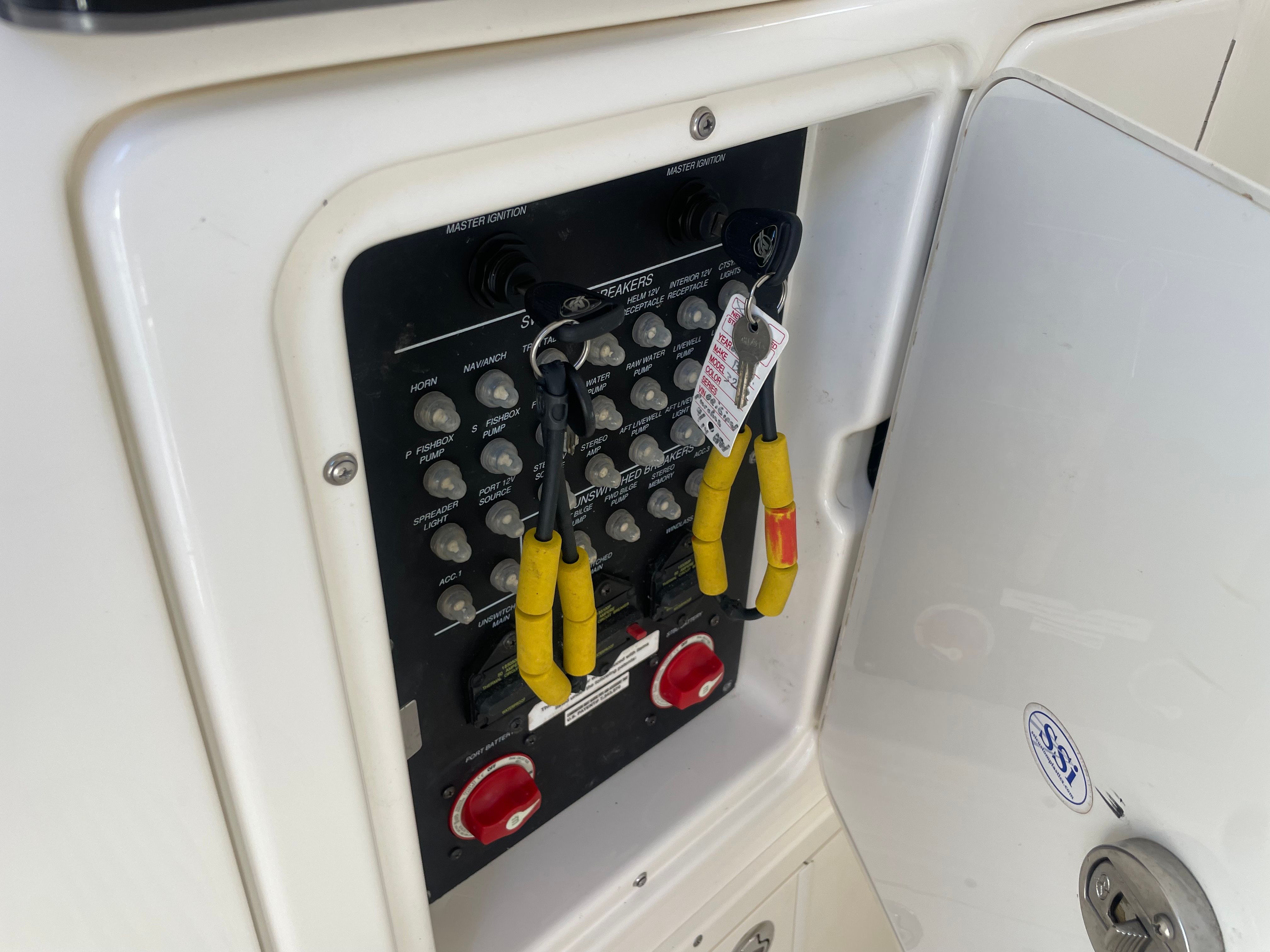 2013 Boston Whaler 320 OUTRAGE Image Thumbnail #15