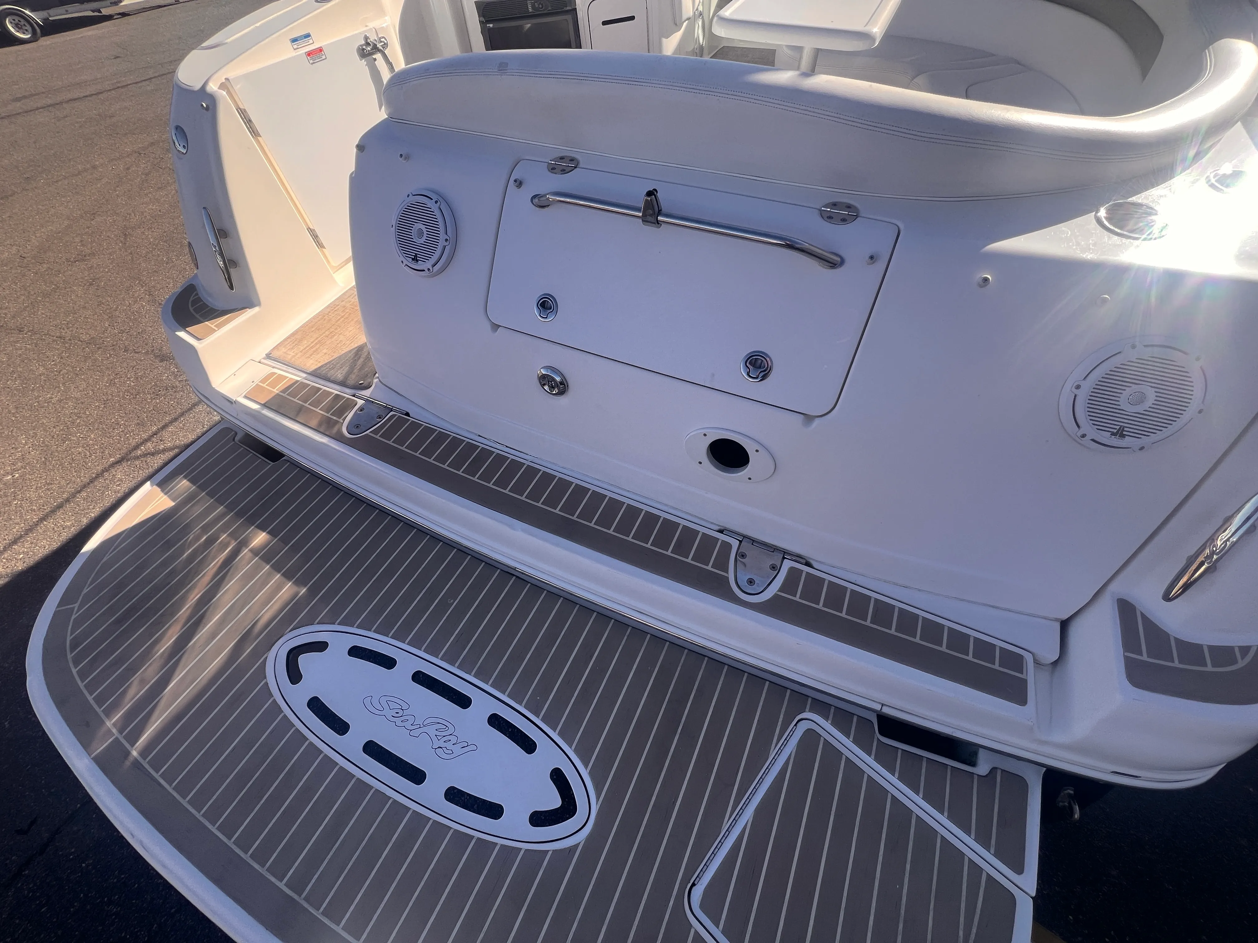 2006 Sea Ray 320 Sundancer Image Thumbnail #7