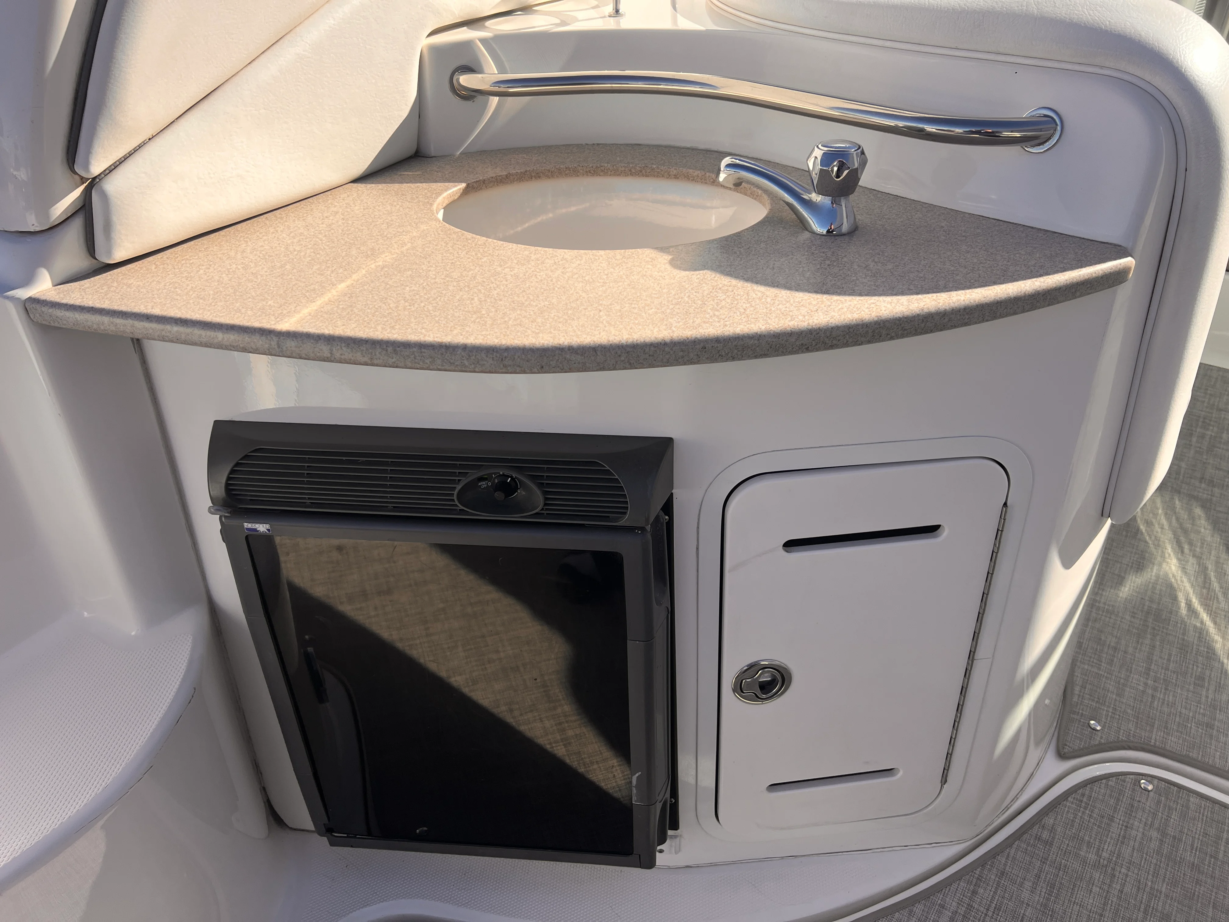 2006 Sea Ray 320 Sundancer Image Thumbnail #21