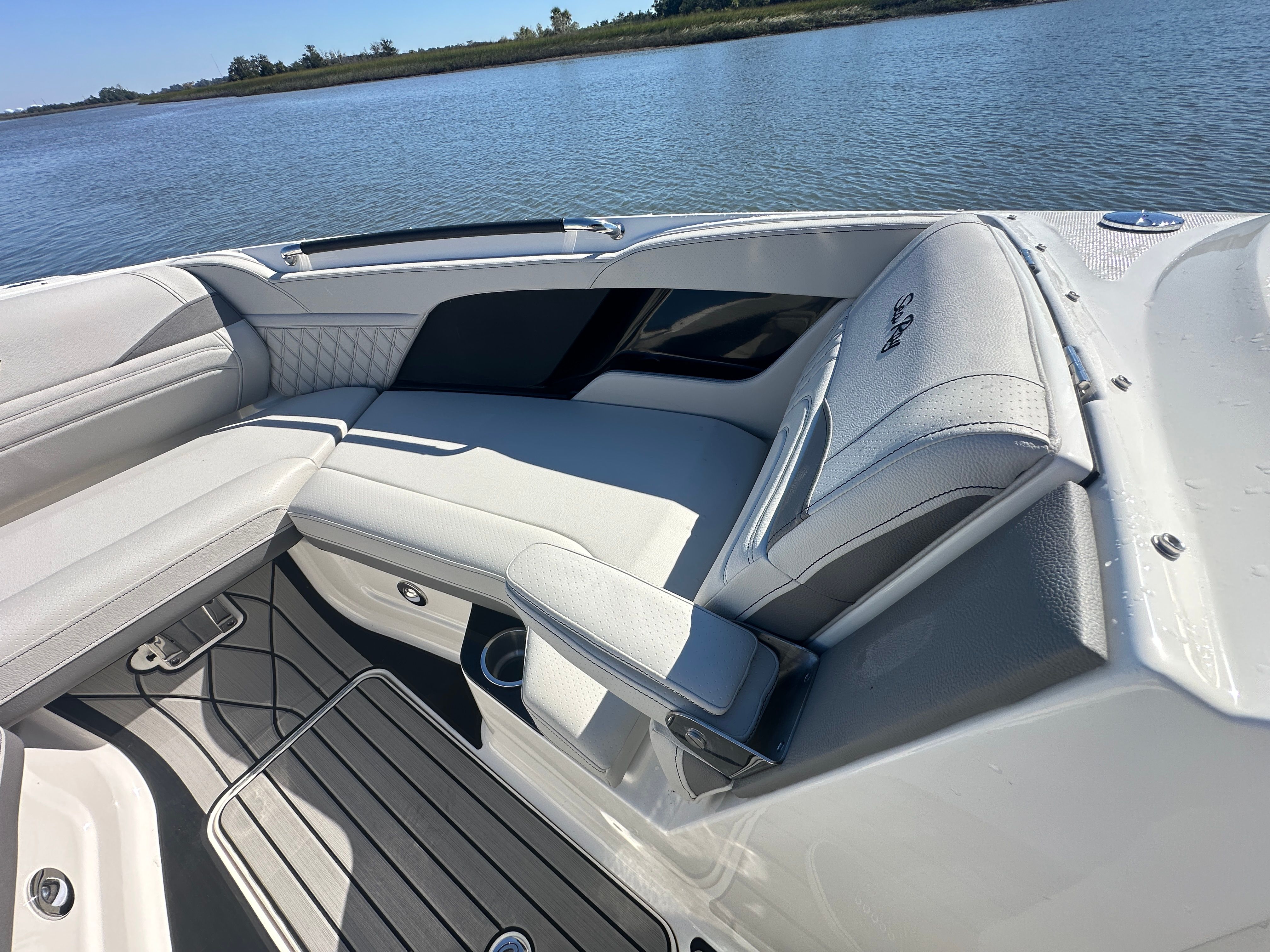 2026 Sea Ray SLX 280 Outboard Image Thumbnail #18