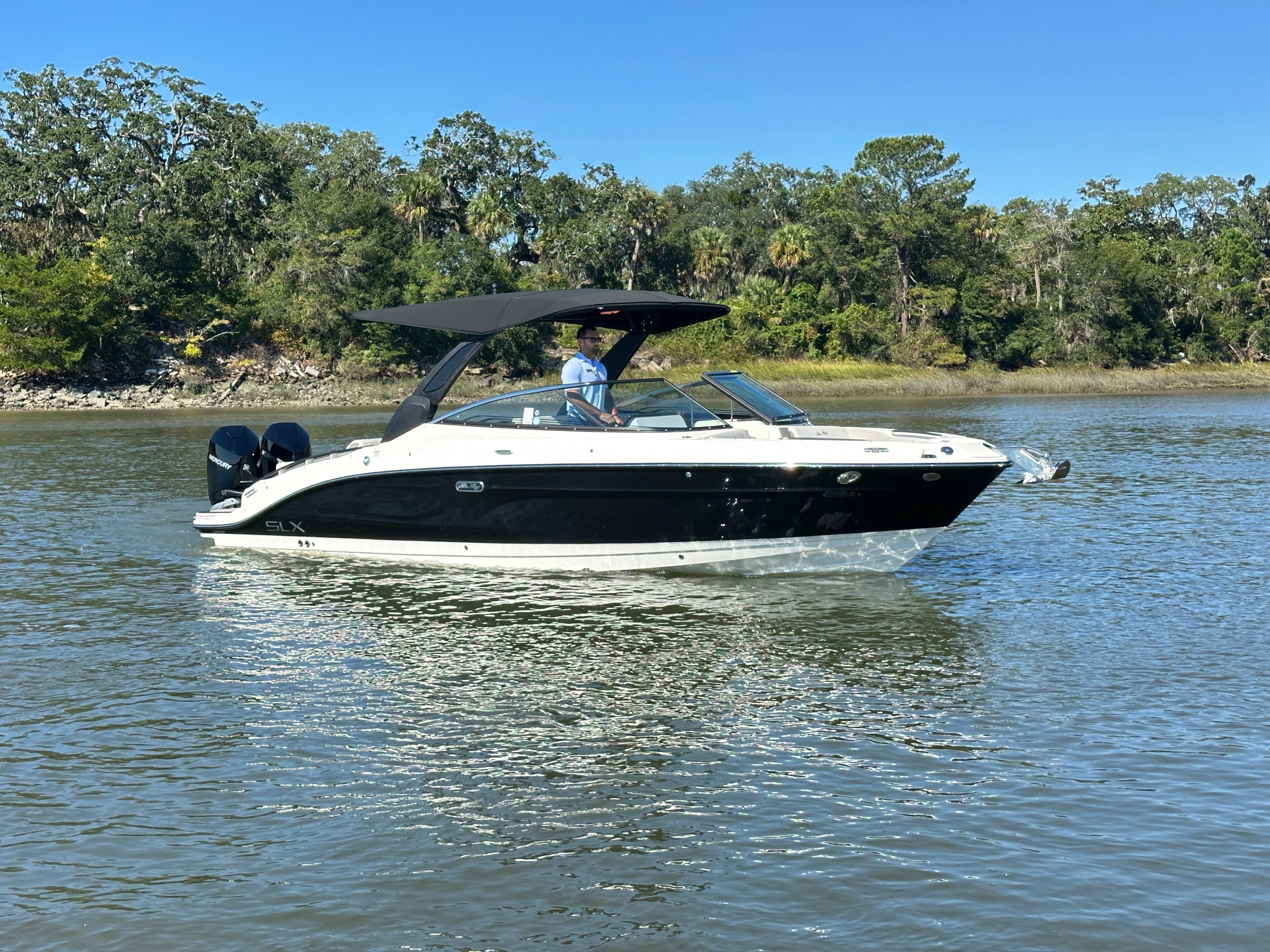 2026 Sea Ray SLX 280 Outboard Image Thumbnail #1