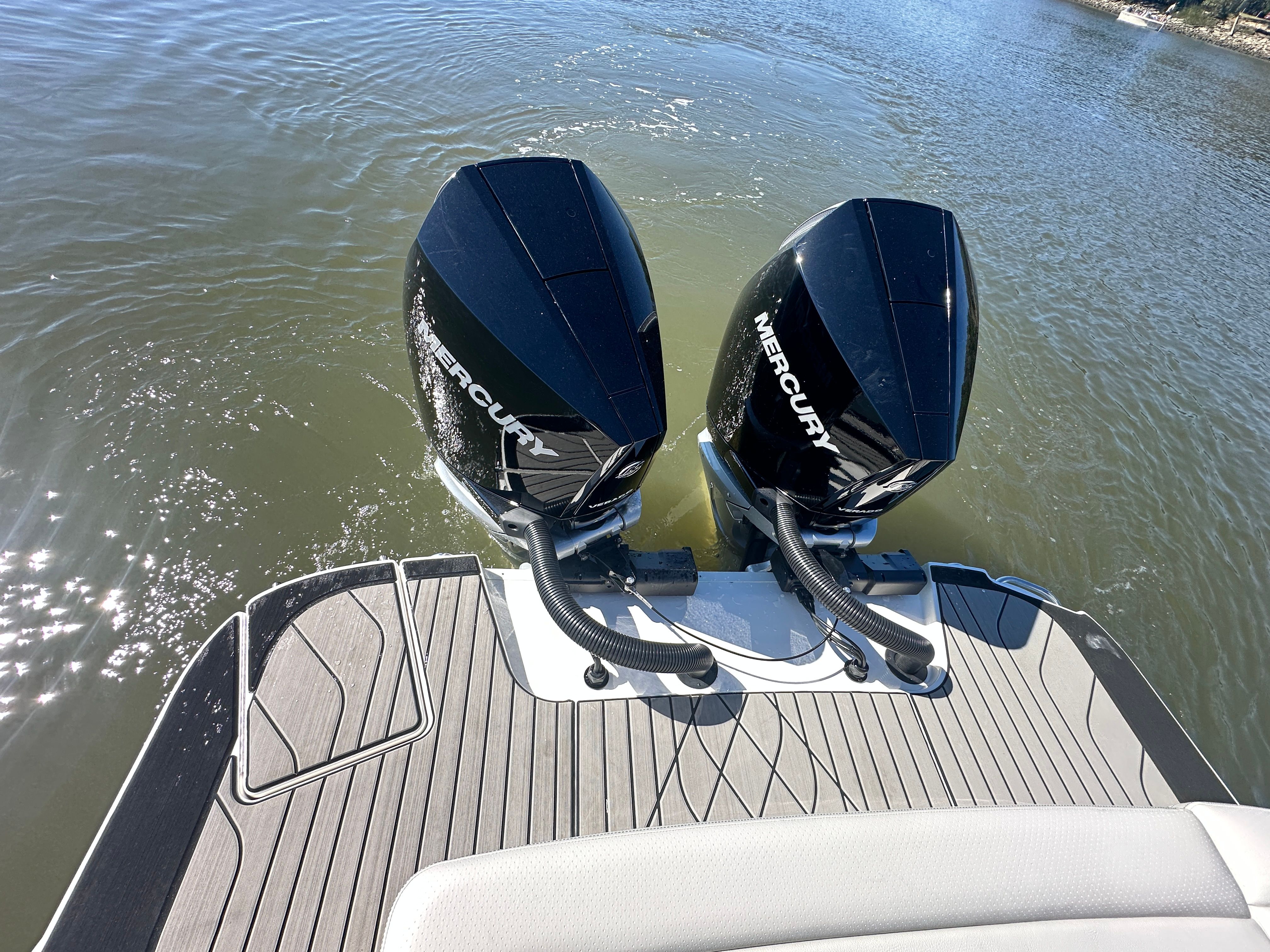 2026 Sea Ray SLX 280 Outboard Image Thumbnail #44