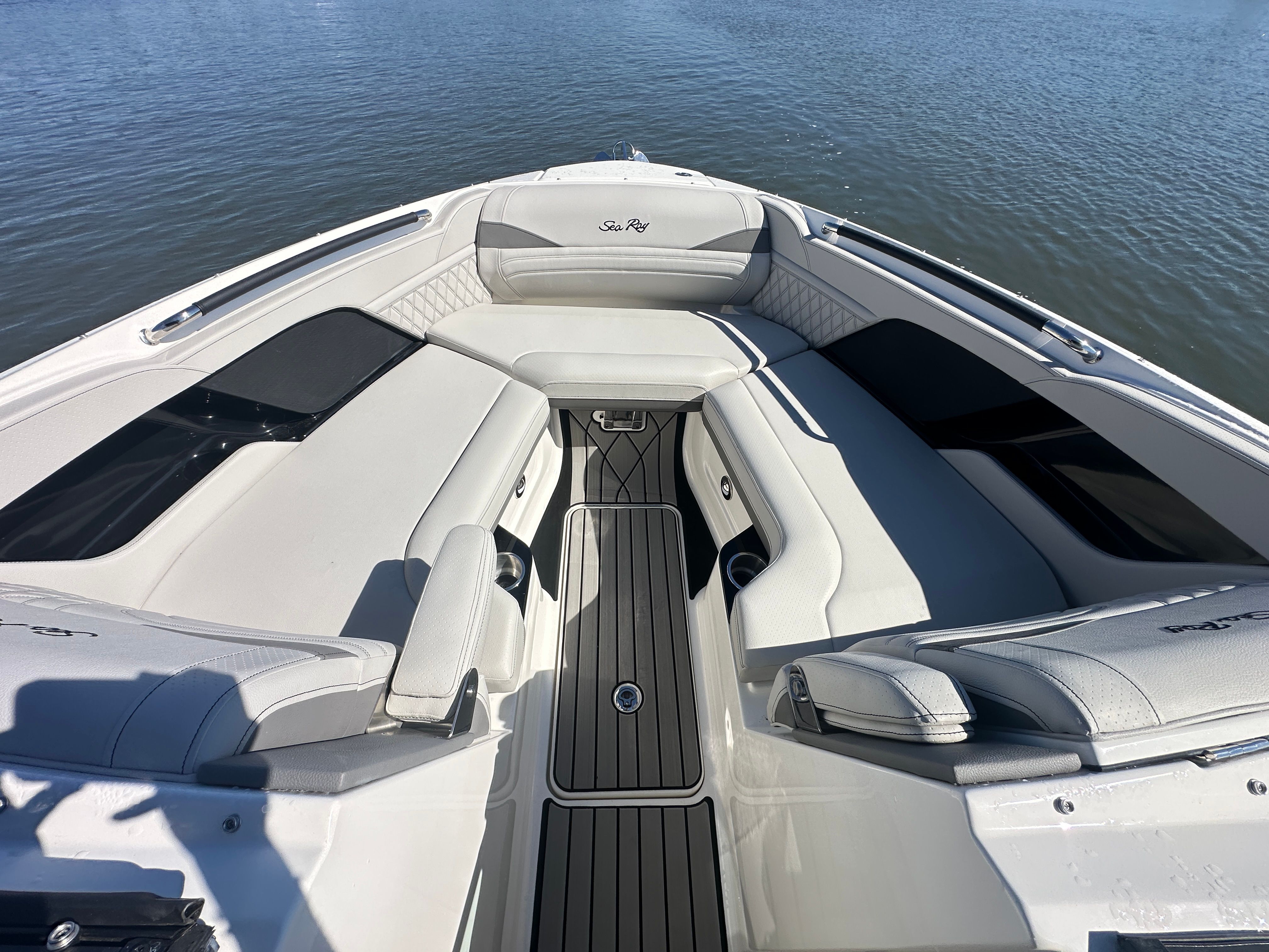 2026 Sea Ray SLX 280 Outboard Image Thumbnail #16