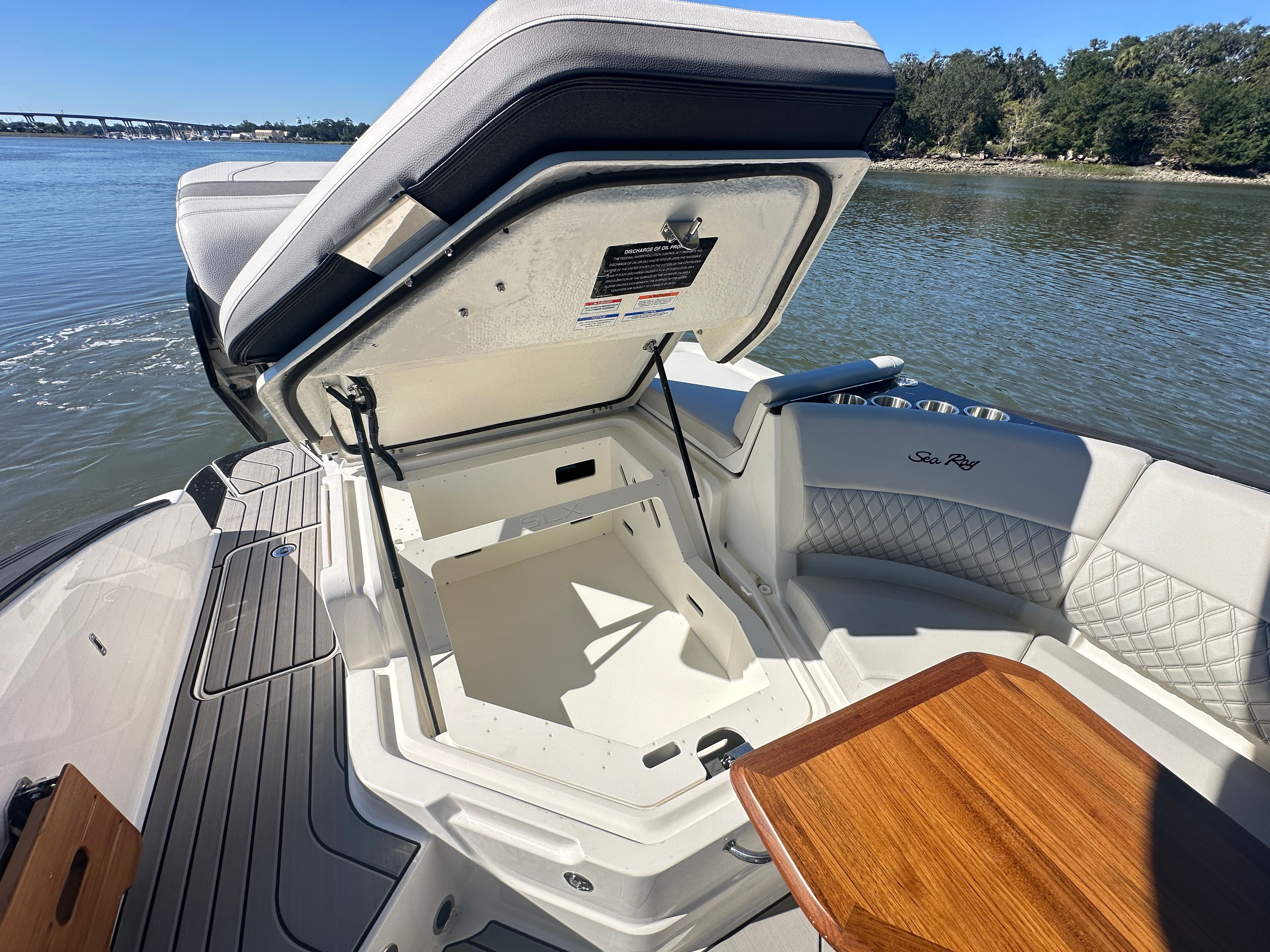 2026 Sea Ray SLX 280 Outboard Image Thumbnail #41