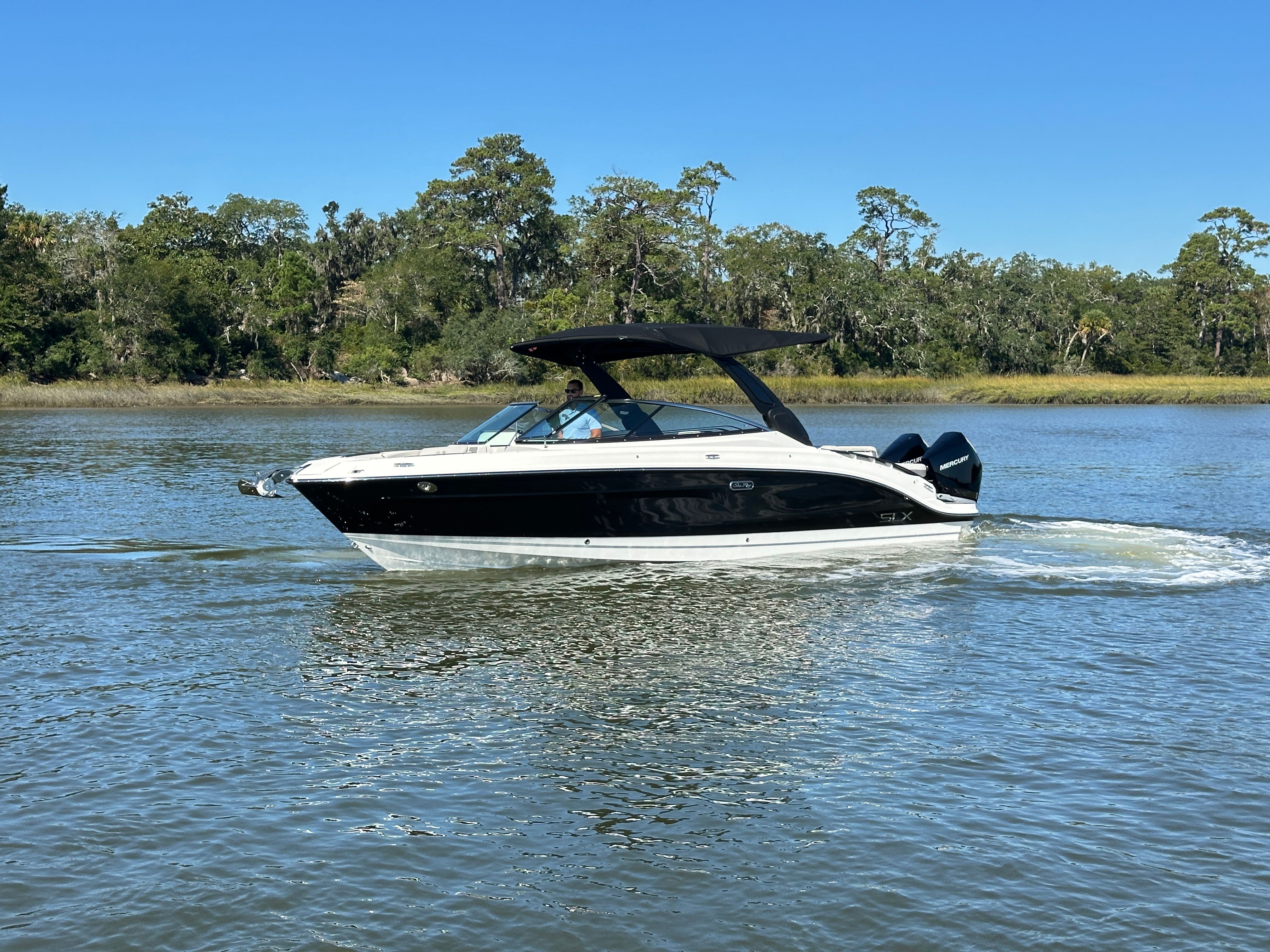 2026 Sea Ray SLX 280 Outboard Image Thumbnail #3