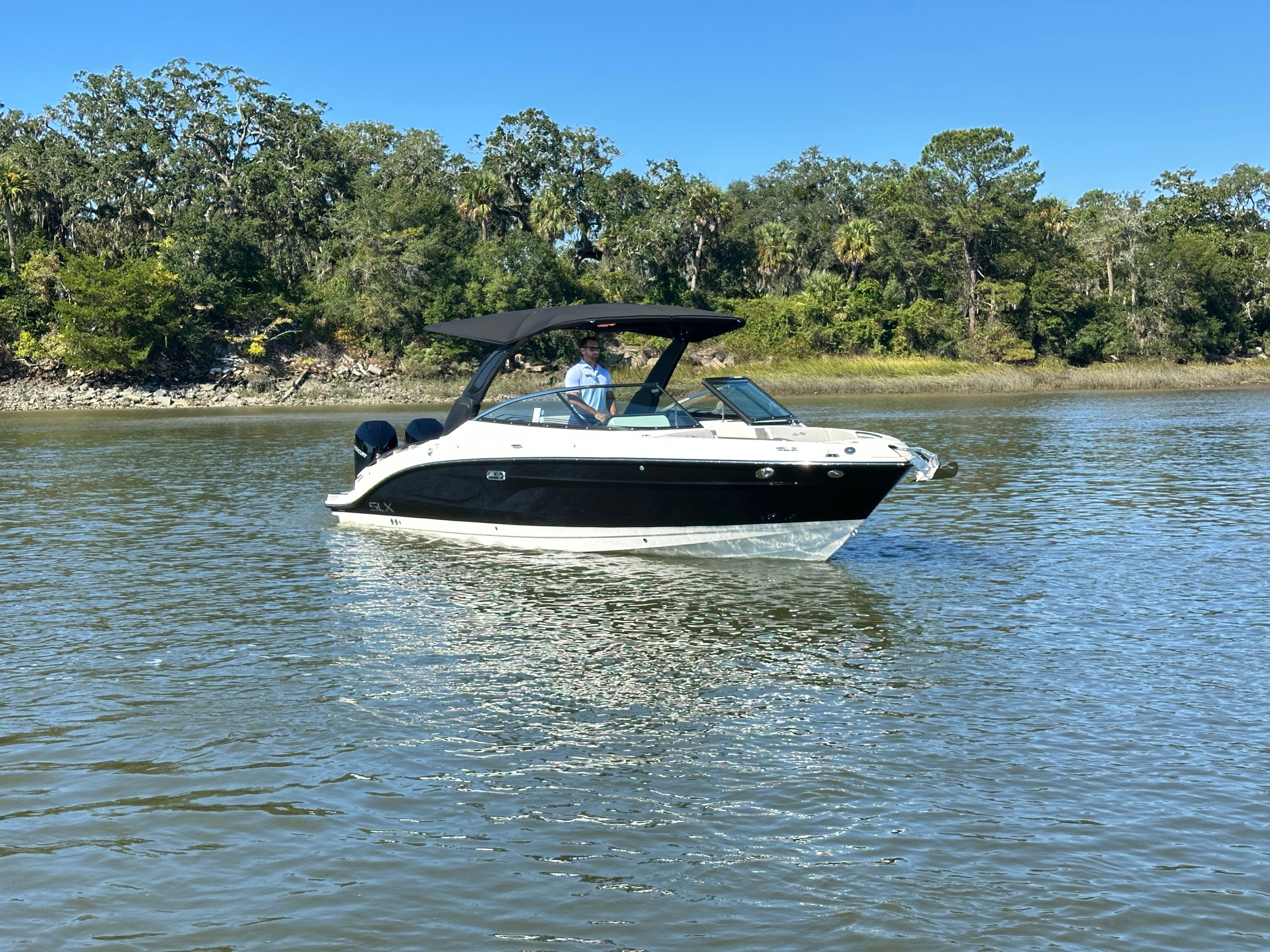 2026 Sea Ray SLX 280 Outboard Image Thumbnail #6