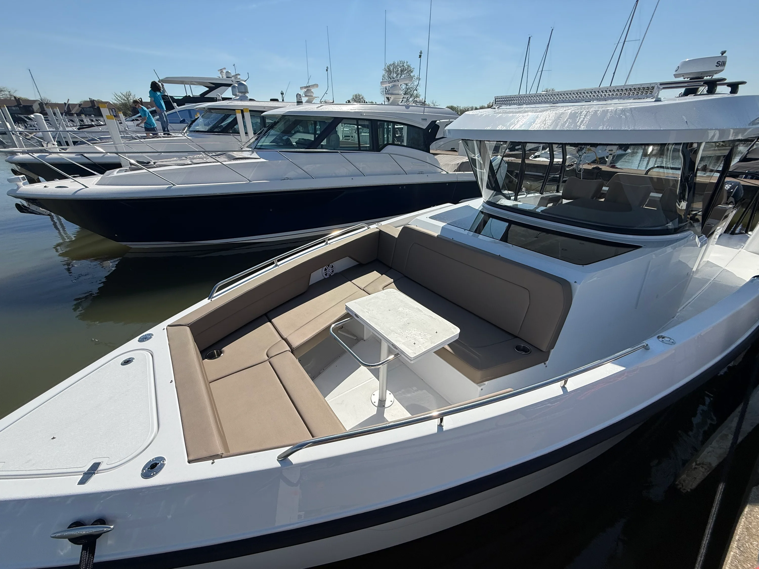 2026 Cruisers Yachts 38 VTR Image Thumbnail #11