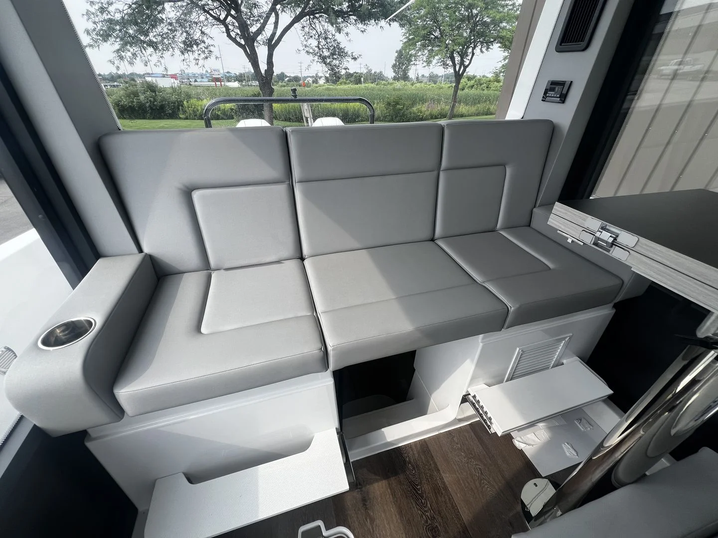 2026 Cruisers Yachts 38 VTR EC Image Thumbnail #17