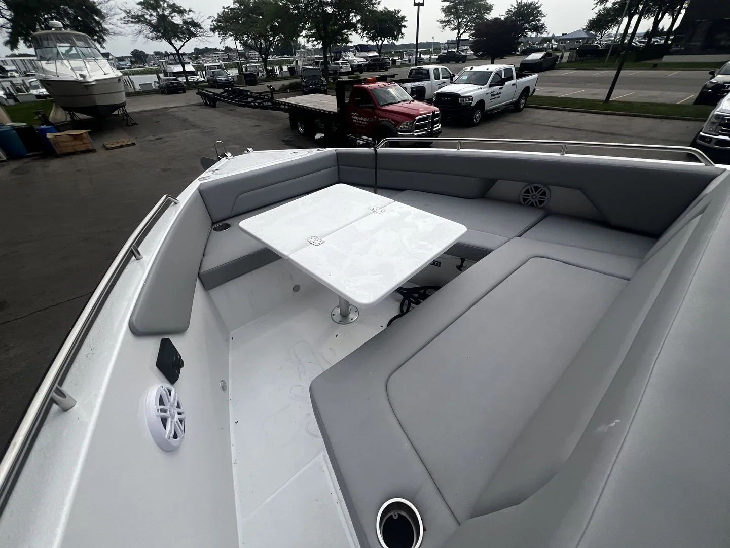 2026 Cruisers Yachts 38 VTR EC Image Thumbnail #19