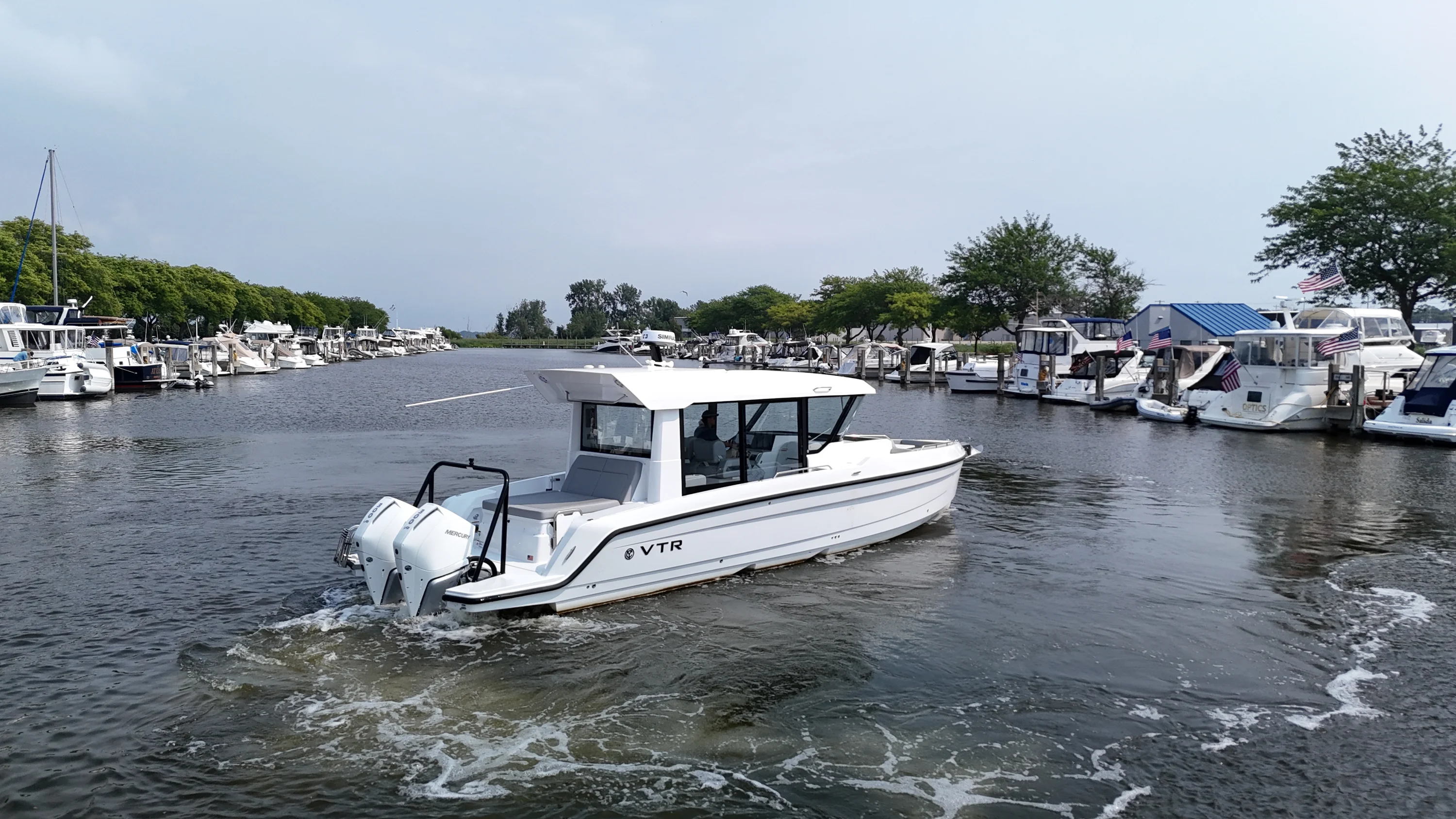 2026 Cruisers Yachts 38 VTR EC Image Thumbnail #8