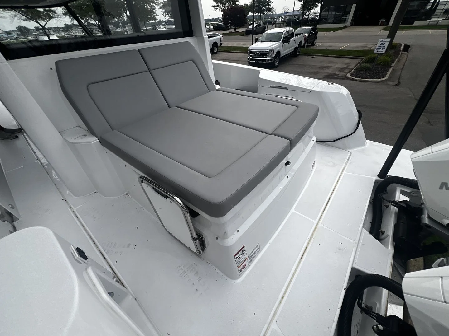 2026 Cruisers Yachts 38 VTR EC Image Thumbnail #11