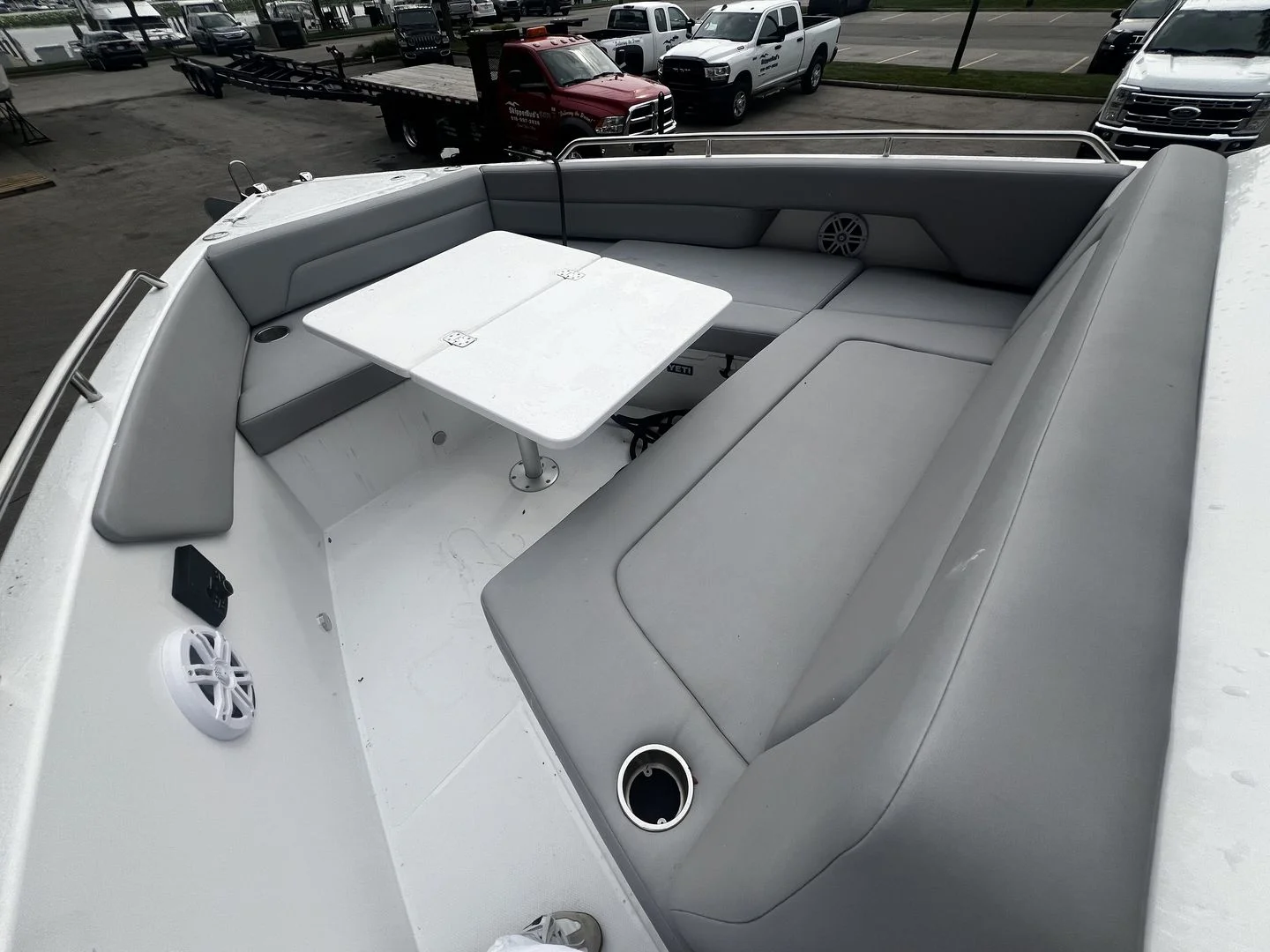 2026 Cruisers Yachts 38 VTR EC Image Thumbnail #20