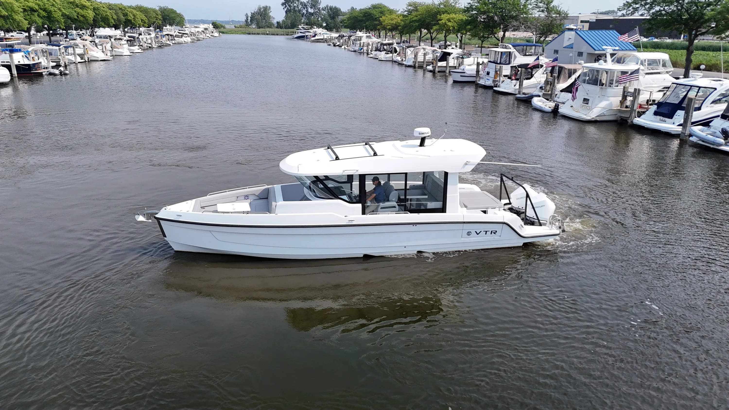 2026 Cruisers Yachts 38 VTR EC Image Thumbnail #10