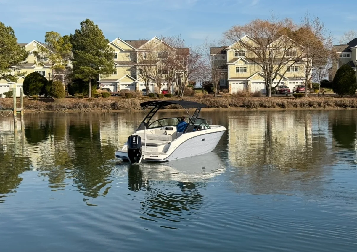 2026 Sea Ray SDX 230 Outboard Image Thumbnail #2