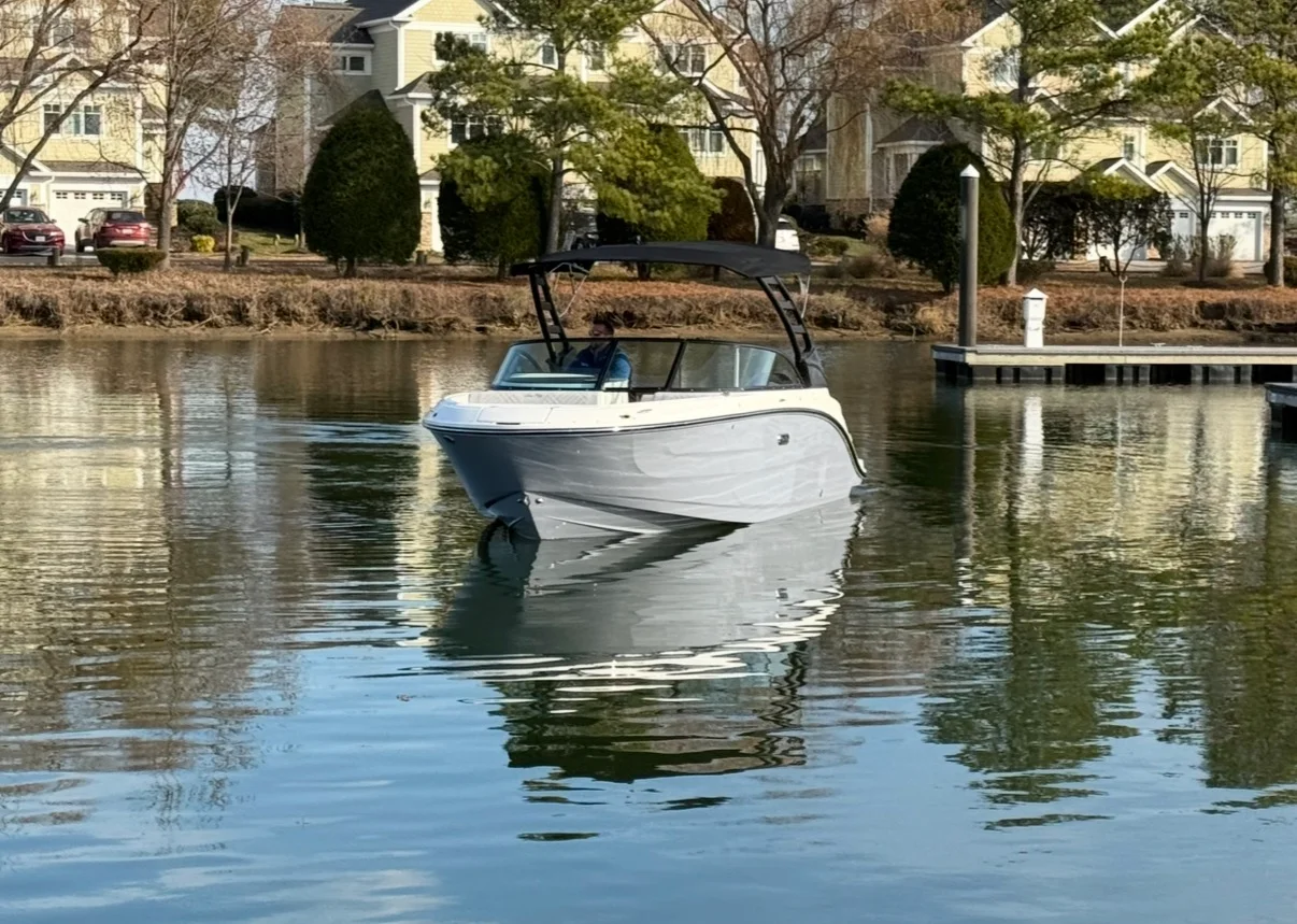 2026 Sea Ray SDX 230 Outboard Image Thumbnail #8