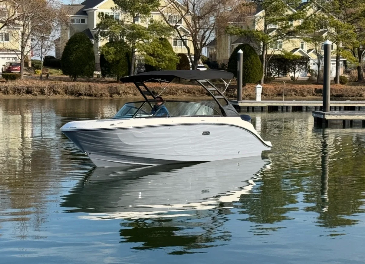 2026 Sea Ray SDX 230 Outboard Image Thumbnail #7