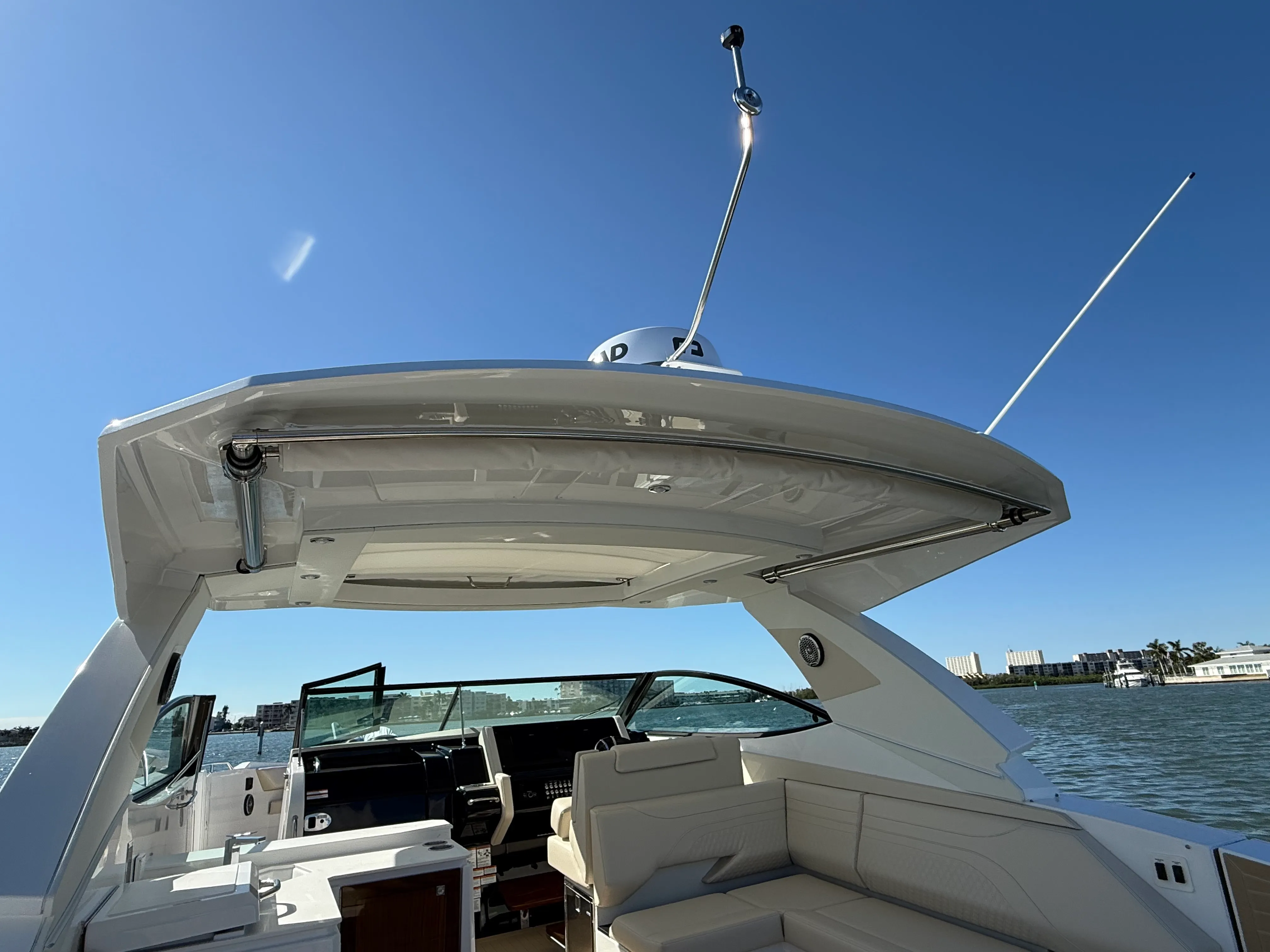 2026 Cruisers Yachts 38 GLS Outboard Image Thumbnail #56