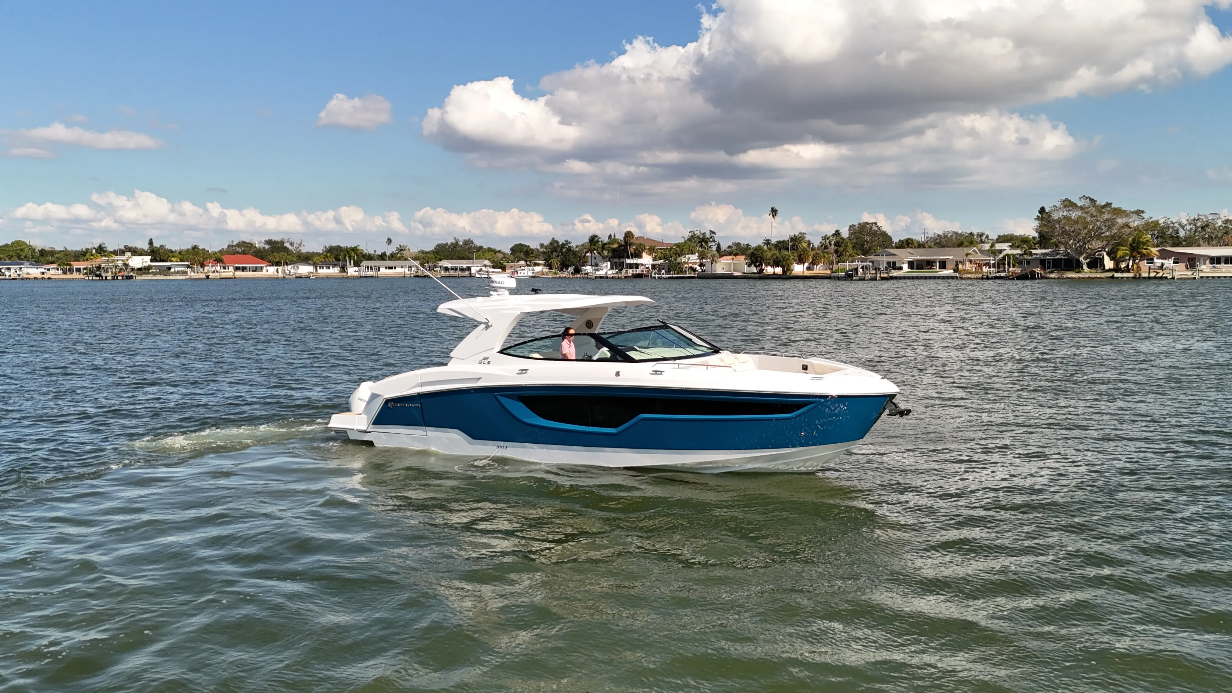 2026 Cruisers Yachts 38 GLS Outboard Image Thumbnail #5