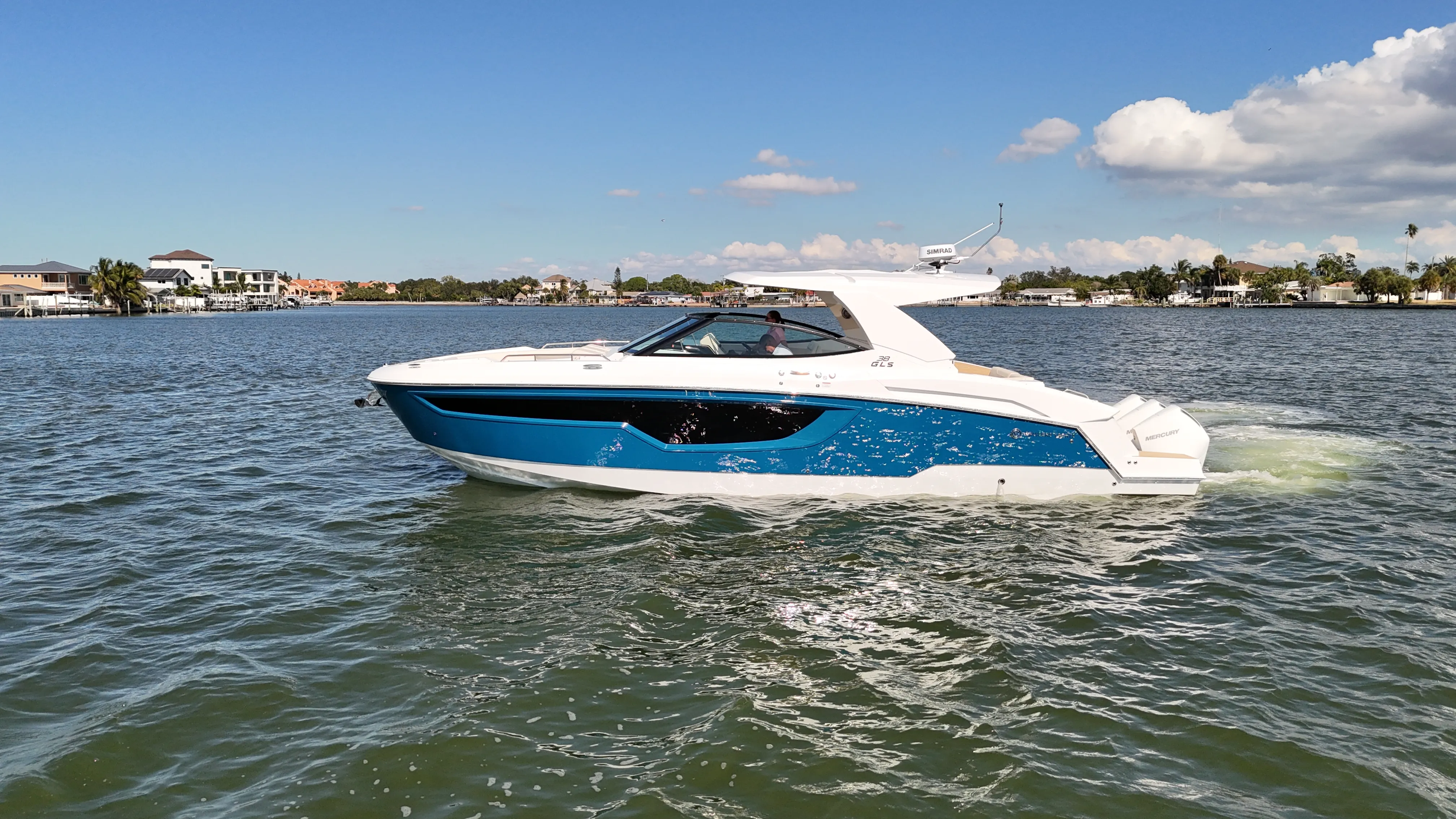 2026 Cruisers Yachts 38 GLS Outboard Image Thumbnail #2