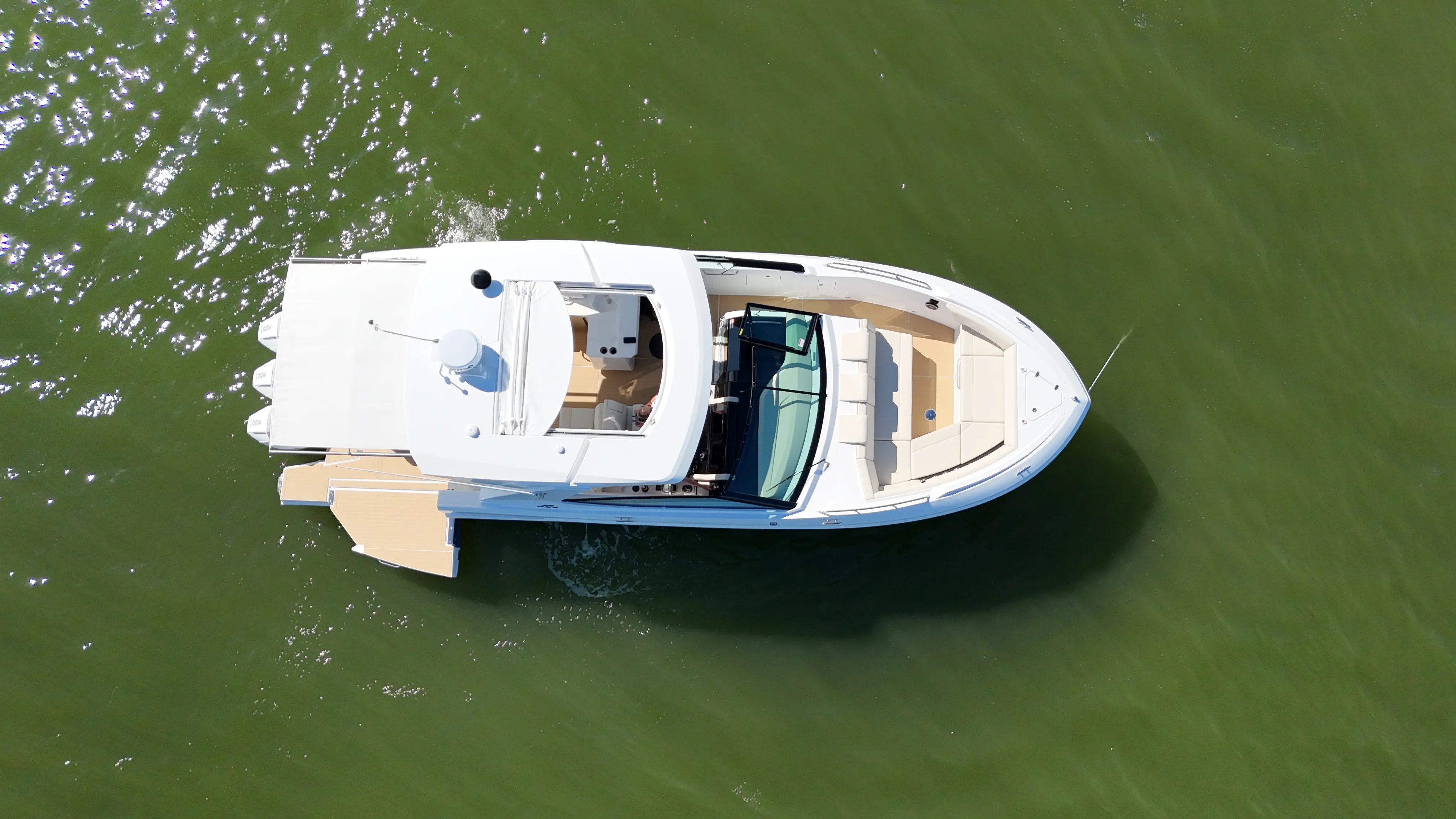 2026 Cruisers Yachts 38 GLS Outboard Image Thumbnail #21