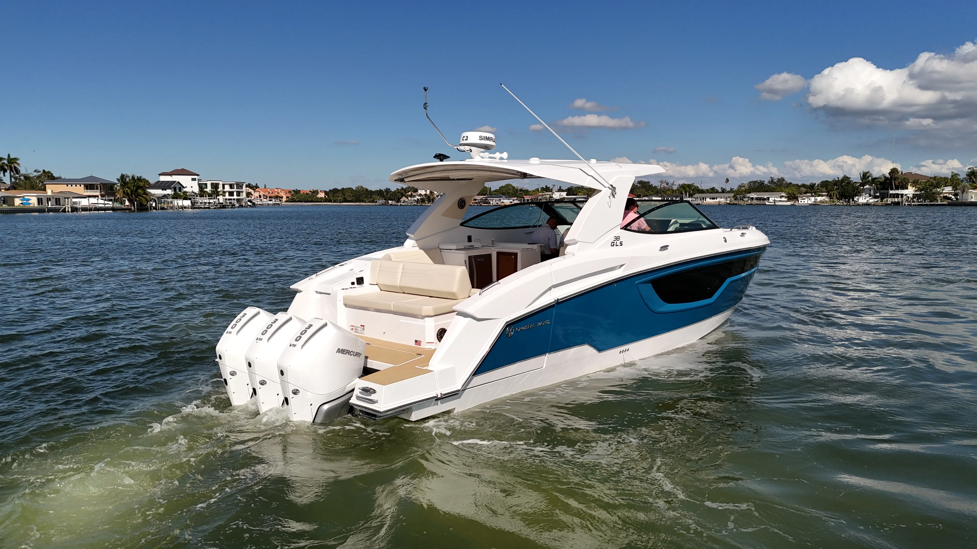 2026 Cruisers Yachts 38 GLS Outboard Image Thumbnail #12