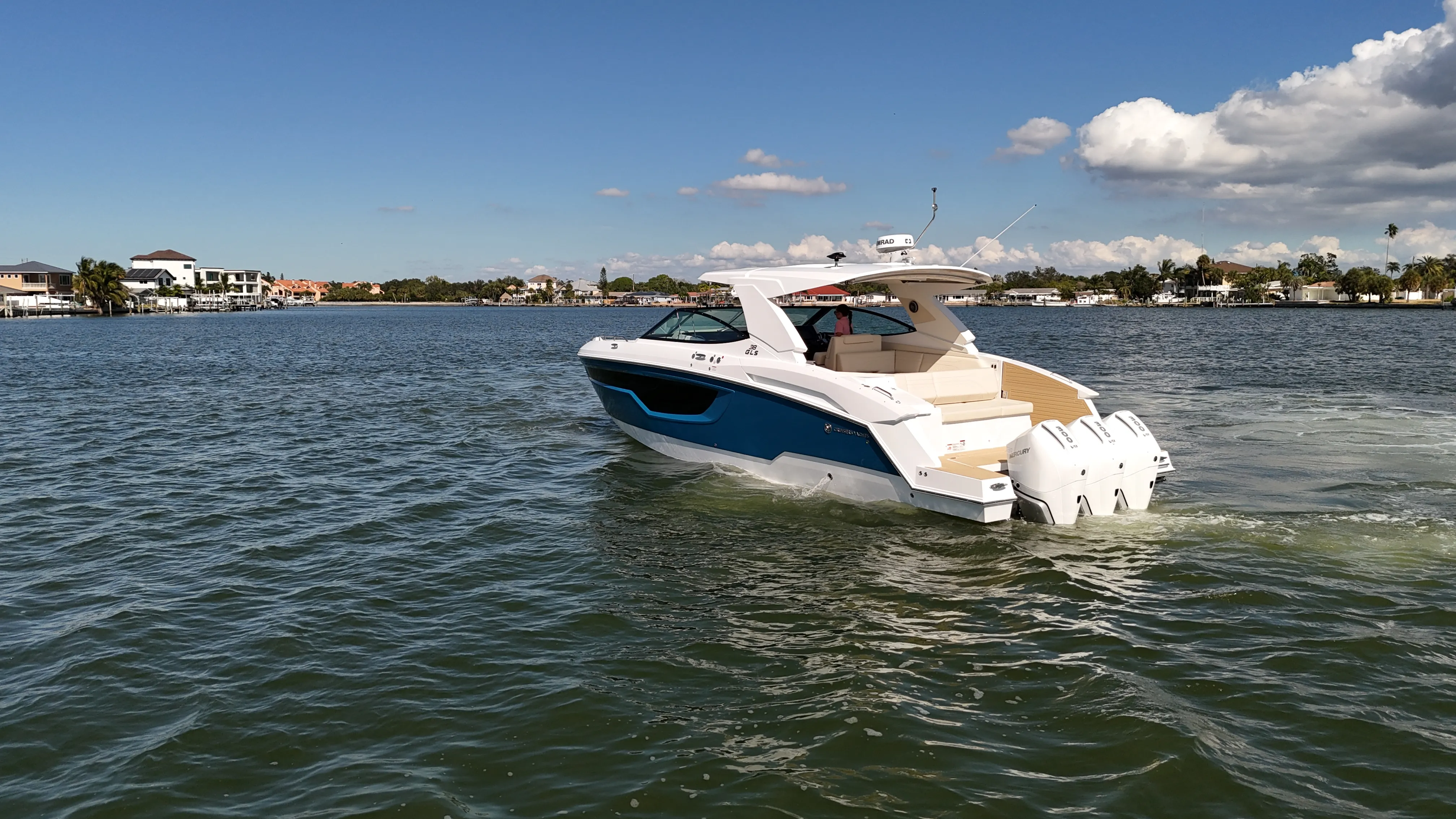 2026 Cruisers Yachts 38 GLS Outboard Image Thumbnail #8