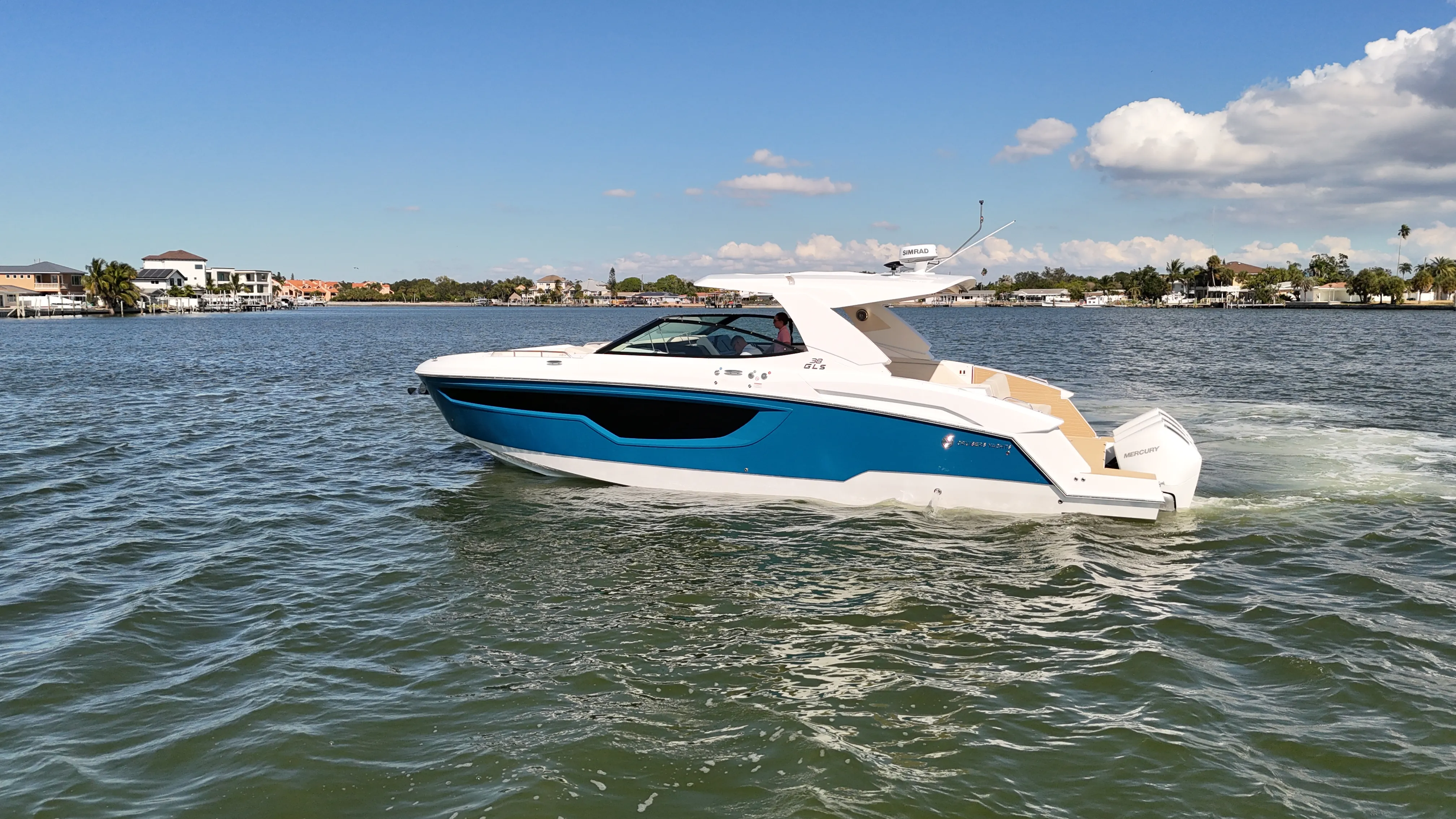 2026 Cruisers Yachts 38 GLS Outboard Image Thumbnail #6