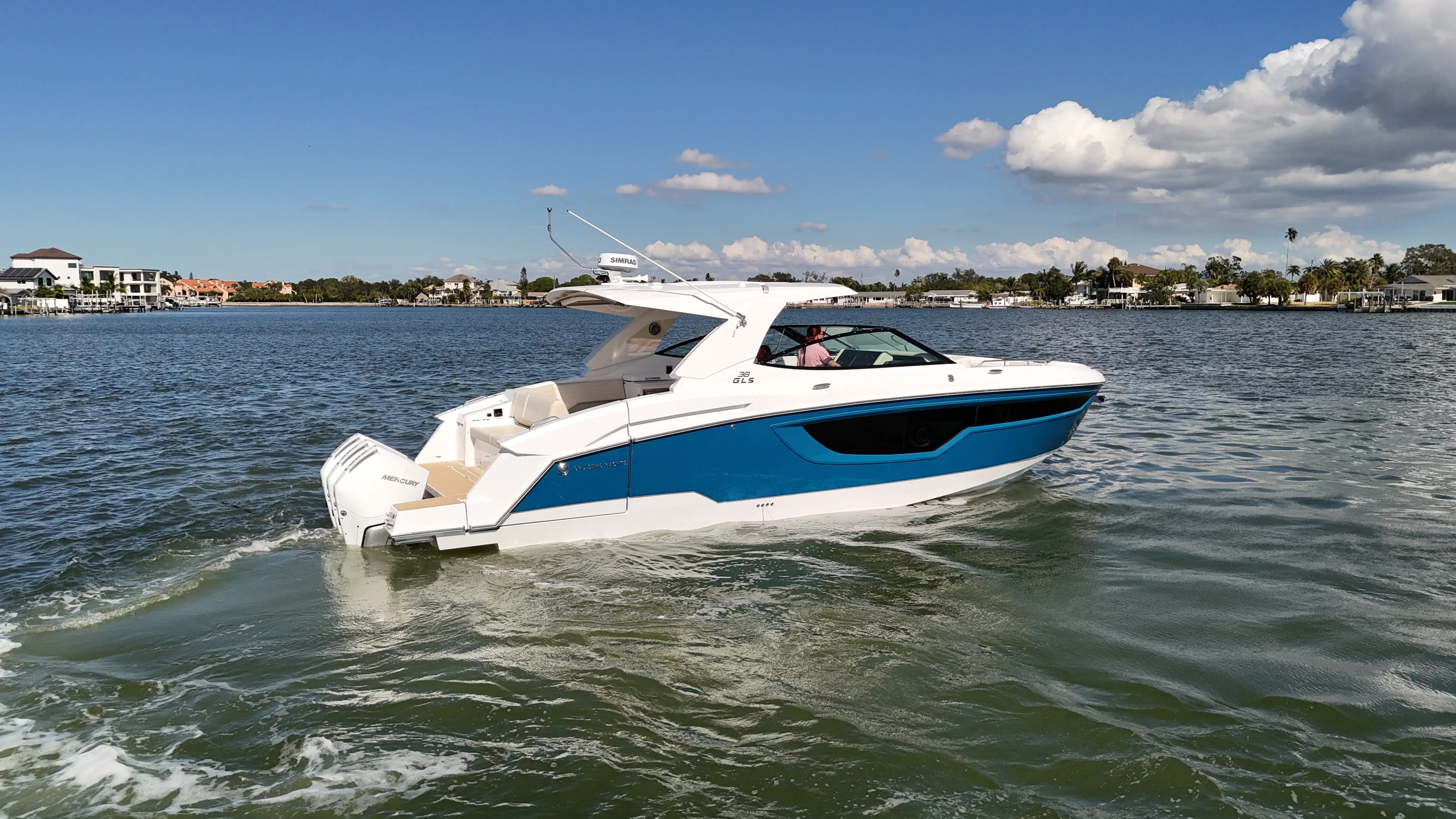 2026 Cruisers Yachts 38 GLS Outboard Image Thumbnail #13