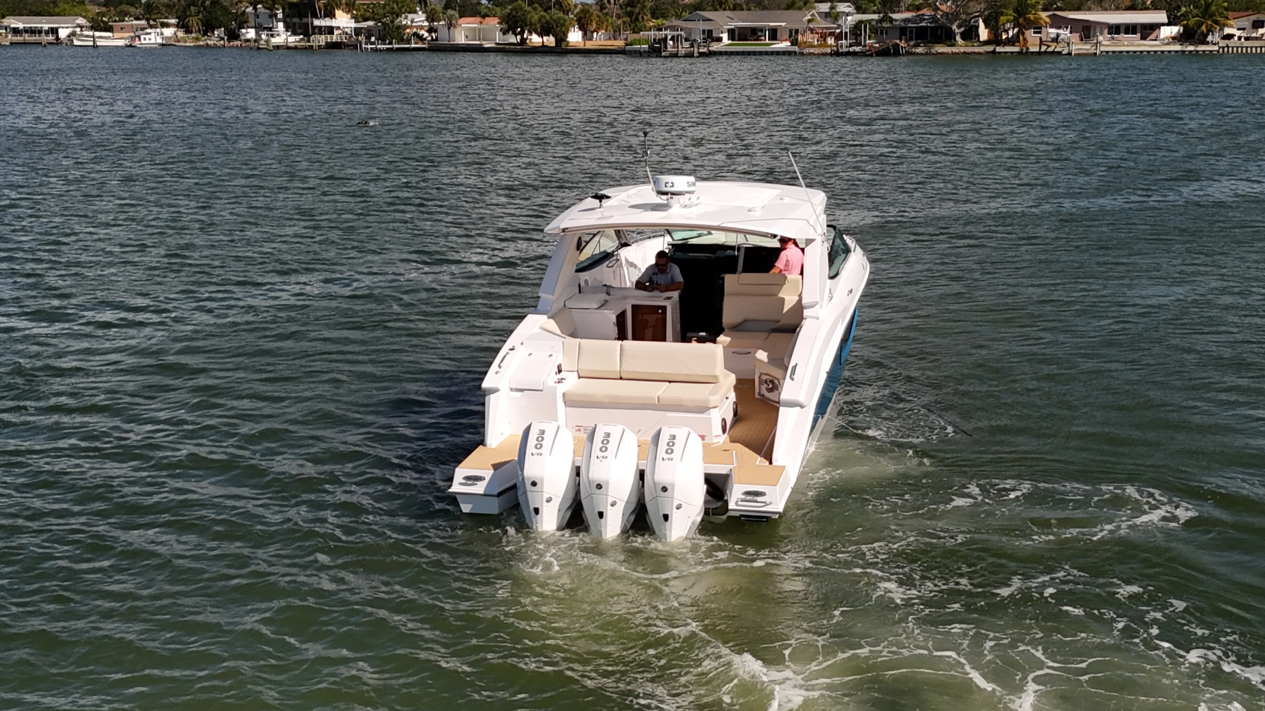 2026 Cruisers Yachts 38 GLS Outboard Image Thumbnail #11