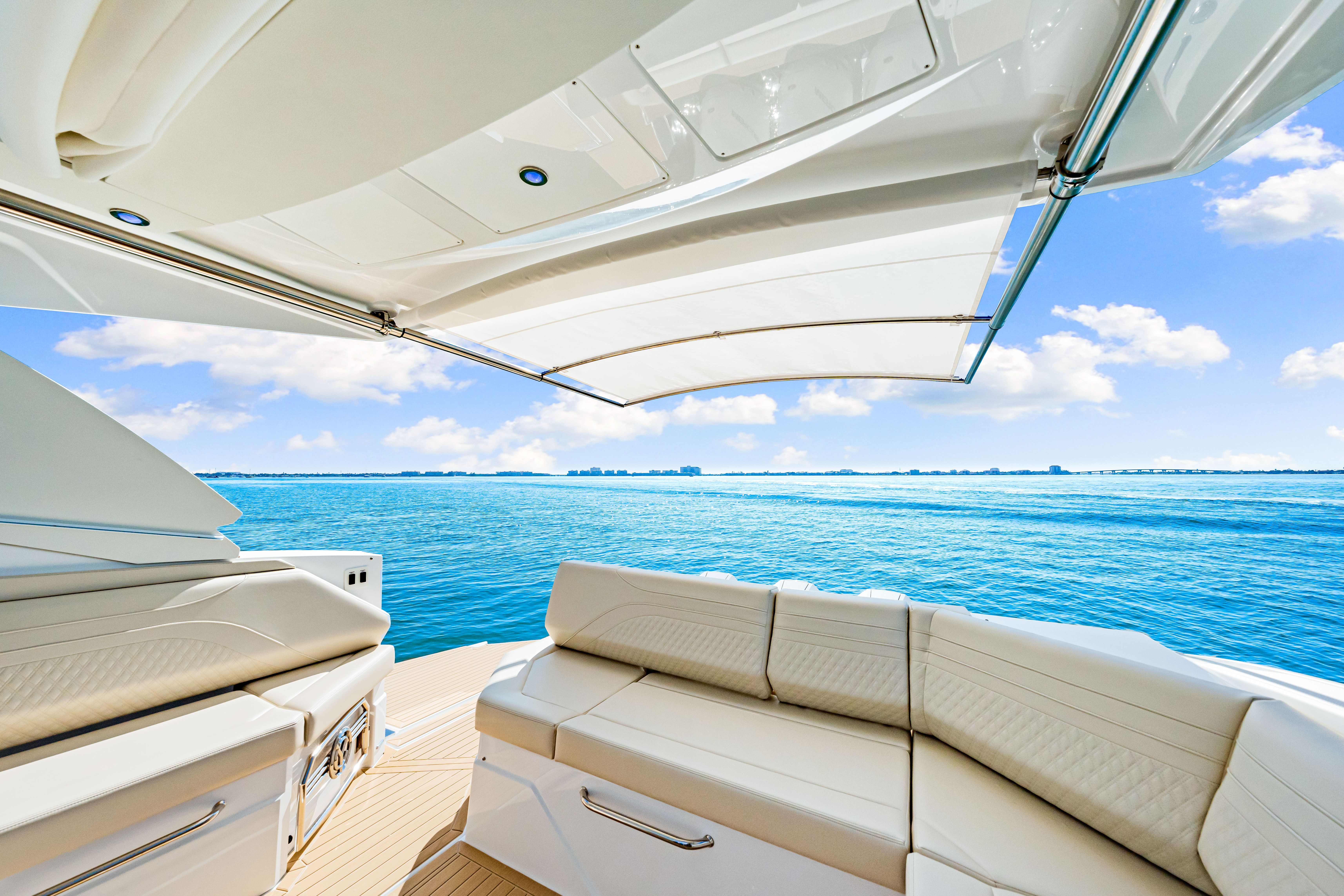 2026 Cruisers Yachts 38 GLS Outboard Image Thumbnail #68