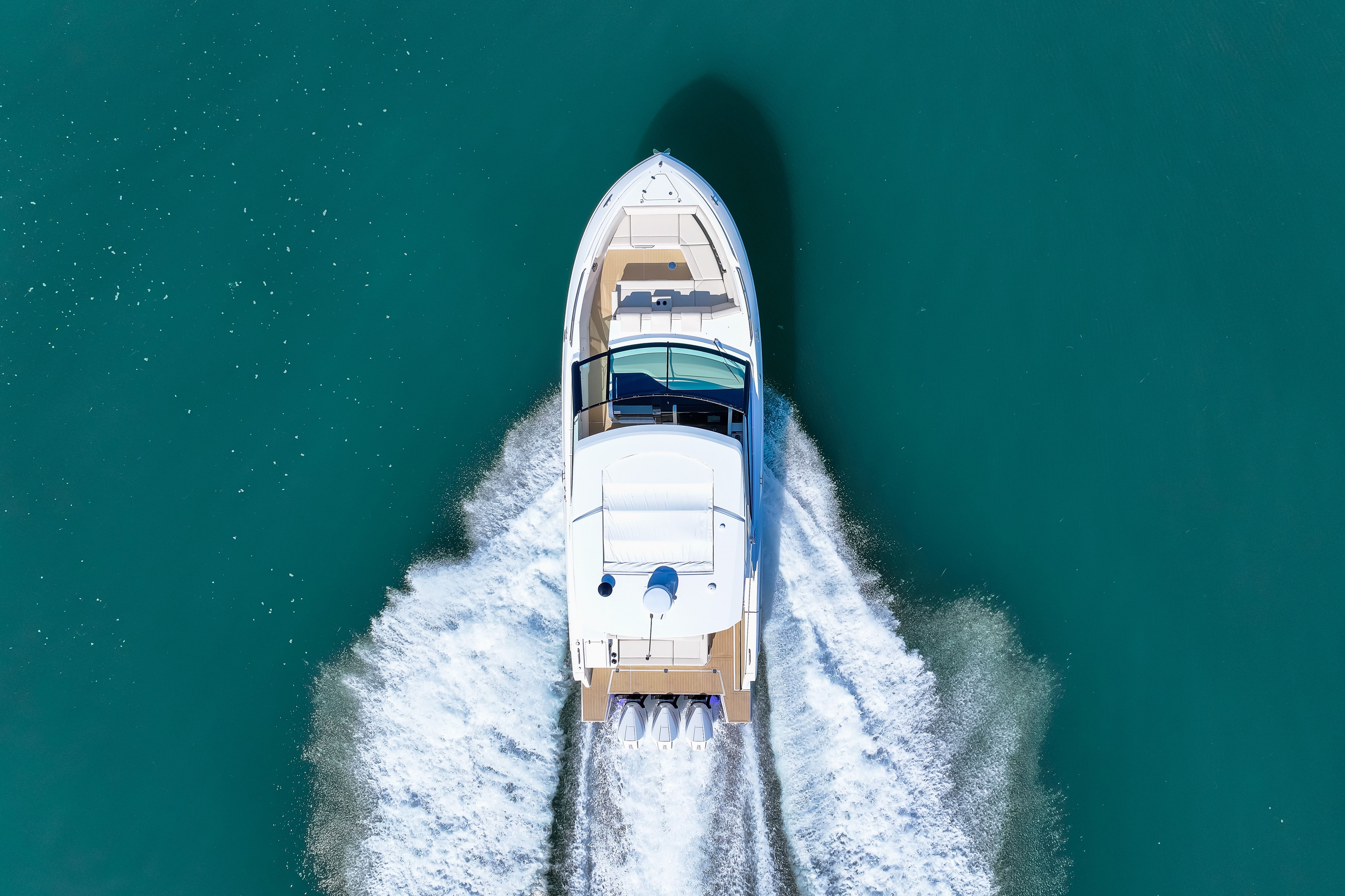 2026 Cruisers Yachts 38 GLS Outboard Image Thumbnail #49