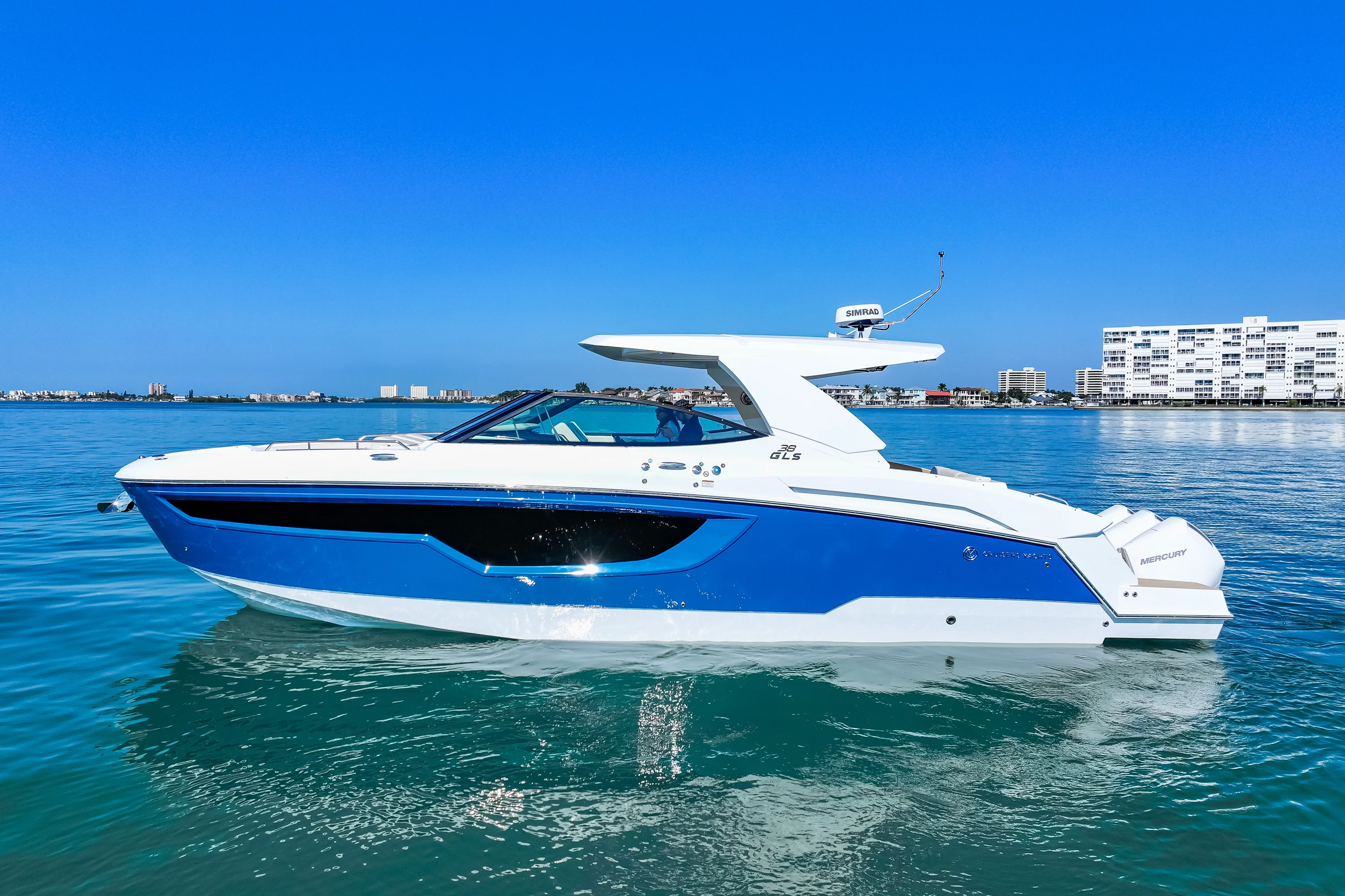 2026 Cruisers Yachts 38 GLS Outboard Image Thumbnail #1